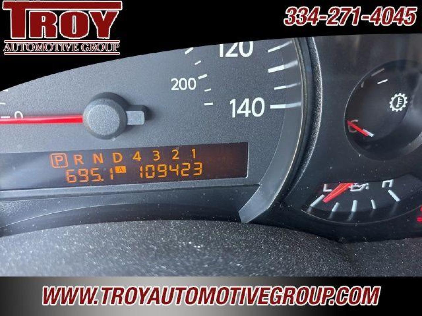 2004 Smoke /Graphite Nissan Titan LE (1N6AA07A74N) with an 5.6L V8 SMPI DOHC engine, Automatic transmission, located at 6812 Atlanta Hwy, Montgomery, AL, 36117, (334) 271-4045, 32.382118, -86.178673 - Leather Interior!!<br>Power Sunroof!!<br>Tow Package!! - Photo#32