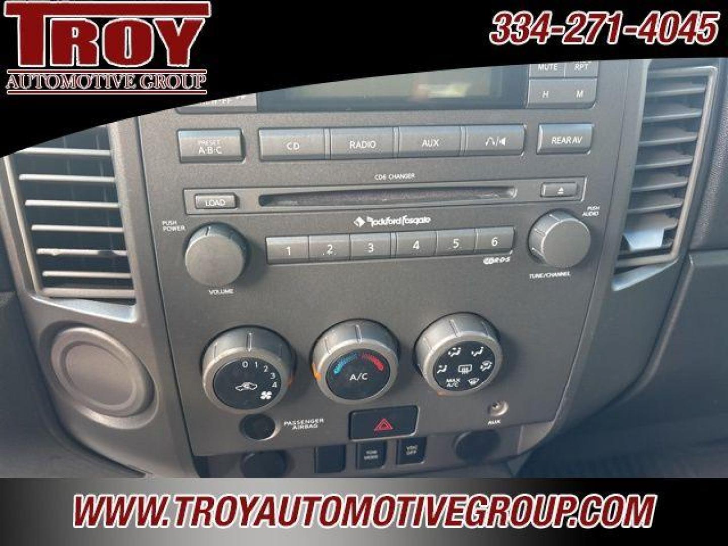 2004 Smoke /Graphite Nissan Titan LE (1N6AA07A74N) with an 5.6L V8 SMPI DOHC engine, Automatic transmission, located at 6812 Atlanta Hwy, Montgomery, AL, 36117, (334) 271-4045, 32.382118, -86.178673 - Leather Interior!!<br>Power Sunroof!!<br>Tow Package!! - Photo#52