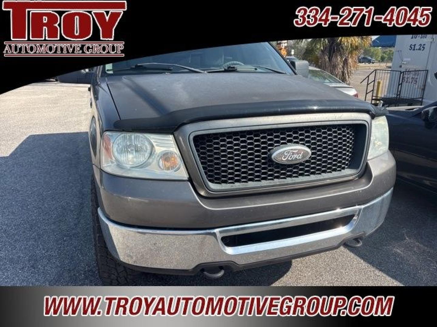 2006 Gray /Medium Flint Ford F-150 (1FTPX14V16N) with an 5.4L V8 EFI 24V FFV engine, Automatic transmission, located at 6812 Atlanta Hwy, Montgomery, AL, 36117, (334) 271-4045, 32.382118, -86.178673 - Priced below KBB Fair Purchase Price!<br><br>Gray 2006 Ford F-150 4WD 5.4L V8 EFI 24V FFV 4-Speed Automatic with Overdrive<br><br>Financing Available---Top Value for Trades.- Photo#1