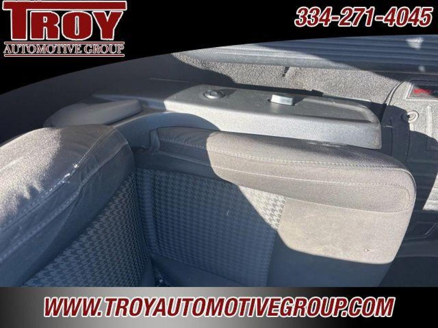 2020 Granite Crystal Metallic Clearcoat /Black Dodge Challenger R/T (2C3CDZBTXLH) with an HEMI 5.7L V8 Multi Displacement VVT engine, Automatic transmission, located at 6812 Atlanta Hwy, Montgomery, AL, 36117, (334) 271-4045, 32.382118, -86.178673 - Recent Arrival!<br><br>Granite Crystal Metallic Clearcoat 2020 Dodge Challenger R/T RWD HEMI 5.7L V8 Multi Displacement VVT 8-Speed Automatic<br><br>Financing Available---Top Value for Trades. - Photo#26