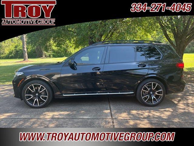 photo of 2020 BMW X7 xDrive40i