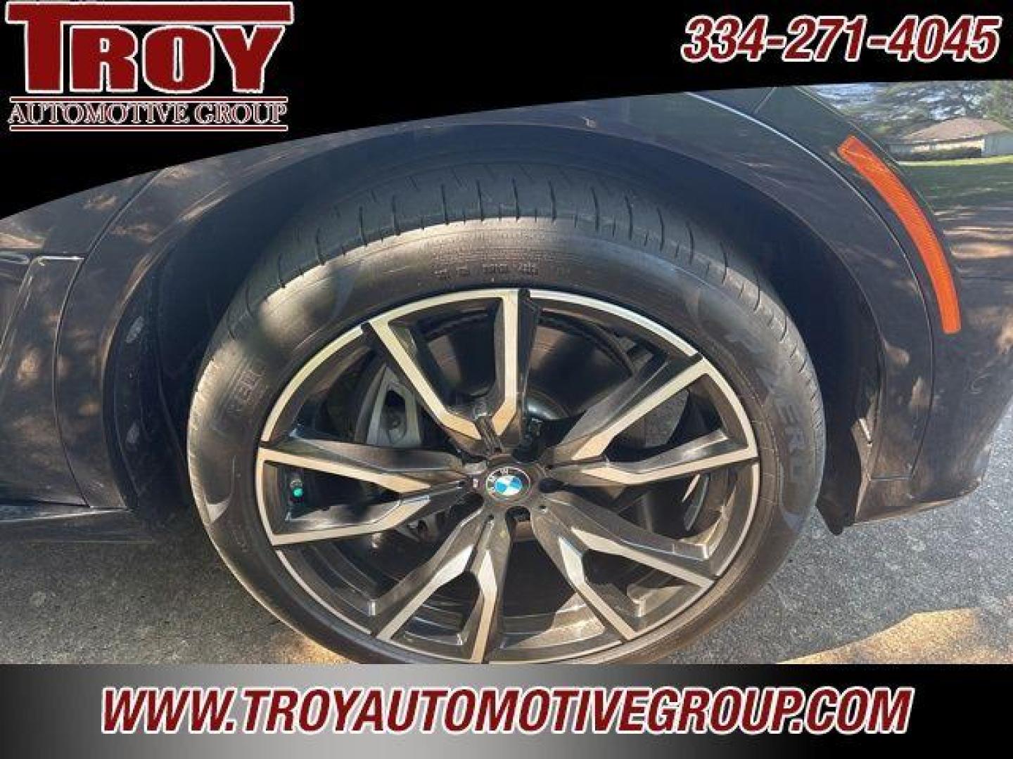2020 Black Sapphire Metallic /Ivory White BMW X7 xDrive40i (5UXCW2C00L9) with an 3.0L I6 DOHC 24V engine, Automatic transmission, located at 6812 Atlanta Hwy, Montgomery, AL, 36117, (334) 271-4045, 32.382118, -86.178673 - Photo#9