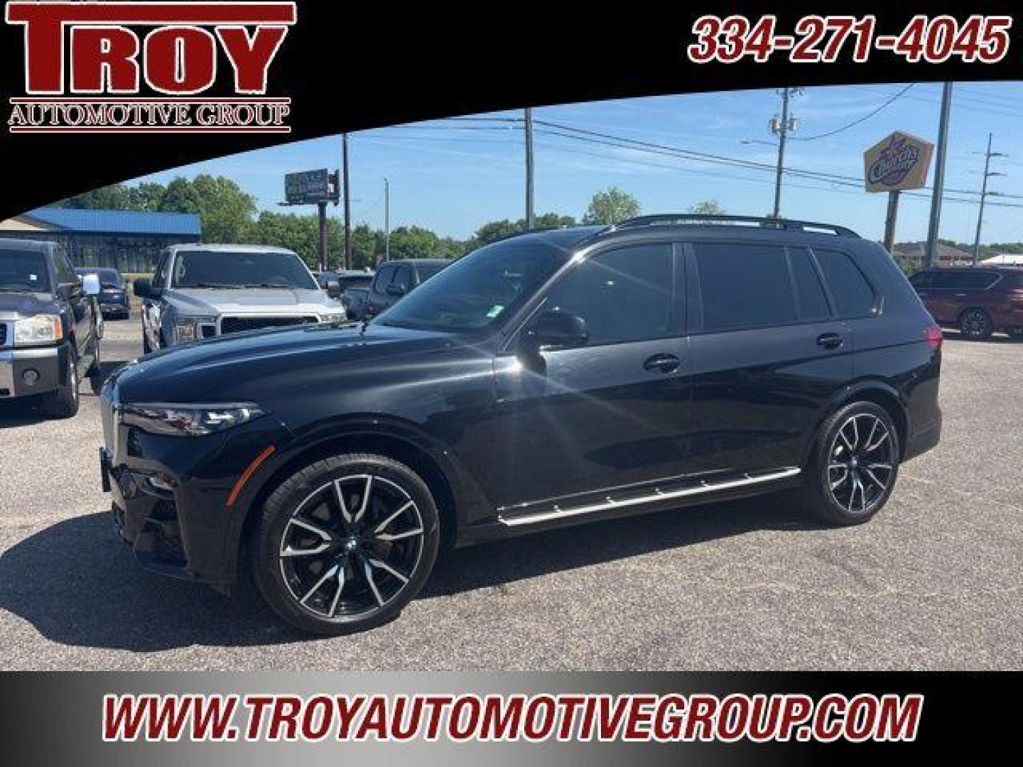 2020 Black Sapphire Metallic /Ivory White BMW X7 xDrive40i (5UXCW2C00L9) with an 3.0L I6 DOHC 24V engine, Automatic transmission, located at 6812 Atlanta Hwy, Montgomery, AL, 36117, (334) 271-4045, 32.382118, -86.178673 - Photo#20
