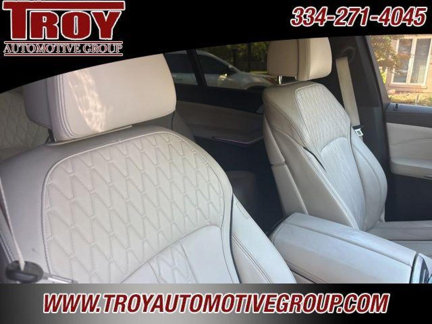 2020 Black Sapphire Metallic /Ivory White BMW X7 xDrive40i (5UXCW2C00L9) with an 3.0L I6 DOHC 24V engine, Automatic transmission, located at 6812 Atlanta Hwy, Montgomery, AL, 36117, (334) 271-4045, 32.382118, -86.178673 - Photo#22