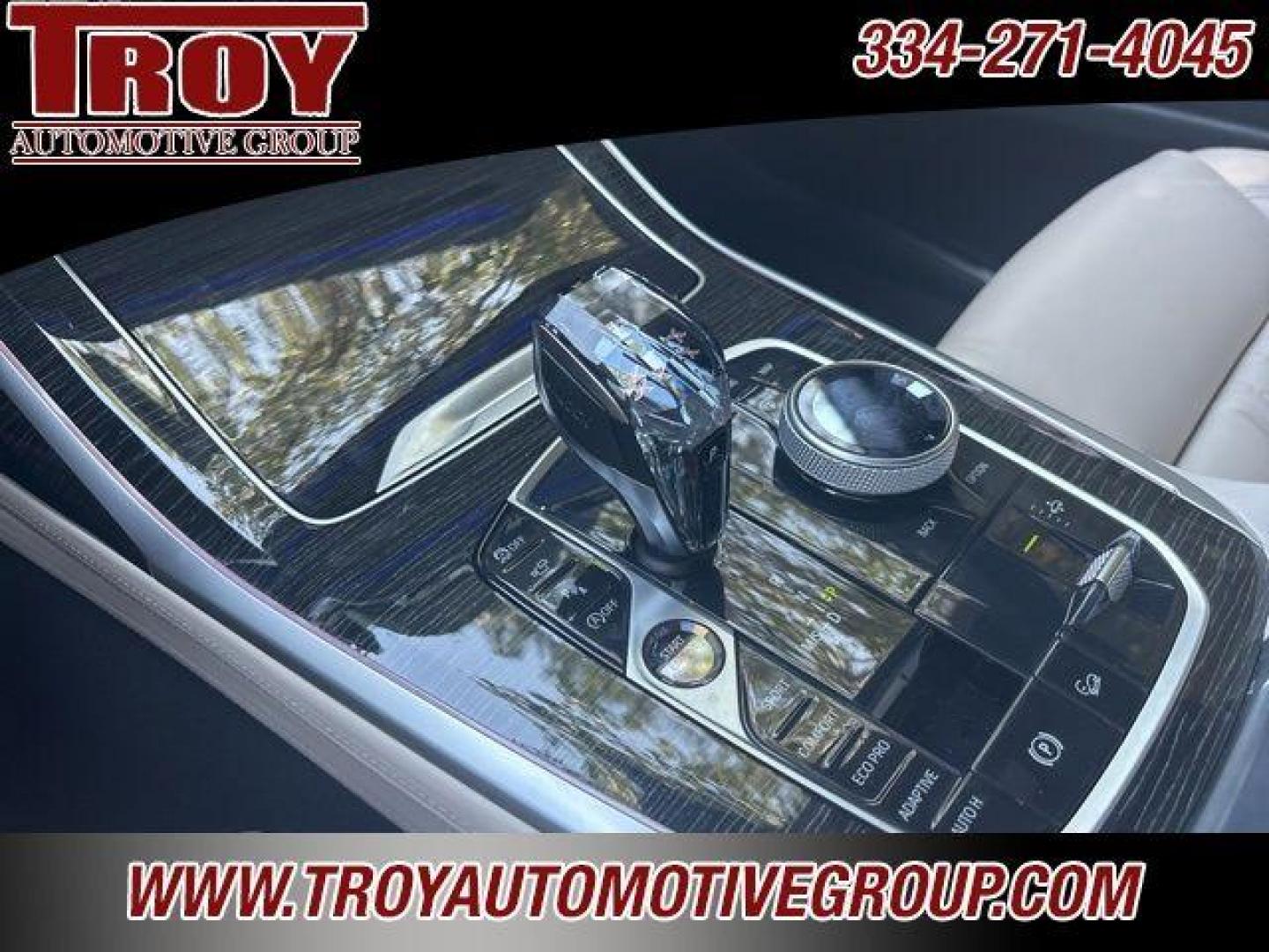2020 Black Sapphire Metallic /Ivory White BMW X7 xDrive40i (5UXCW2C00L9) with an 3.0L I6 DOHC 24V engine, Automatic transmission, located at 6812 Atlanta Hwy, Montgomery, AL, 36117, (334) 271-4045, 32.382118, -86.178673 - Photo#34