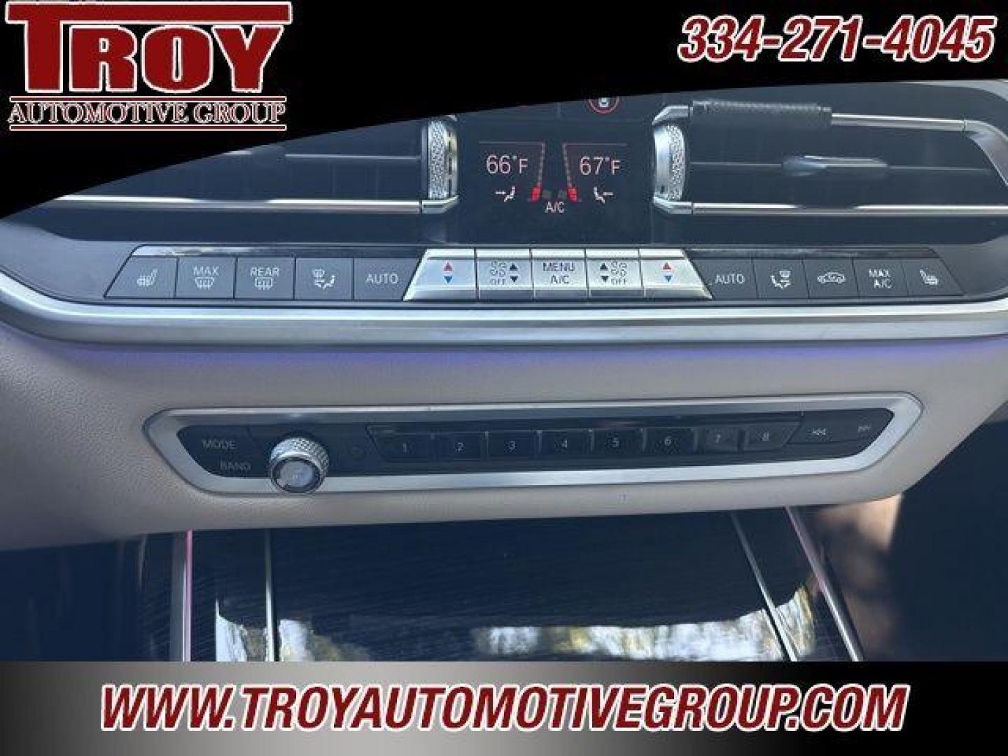 2020 Black Sapphire Metallic /Ivory White BMW X7 xDrive40i (5UXCW2C00L9) with an 3.0L I6 DOHC 24V engine, Automatic transmission, located at 6812 Atlanta Hwy, Montgomery, AL, 36117, (334) 271-4045, 32.382118, -86.178673 - Photo#36