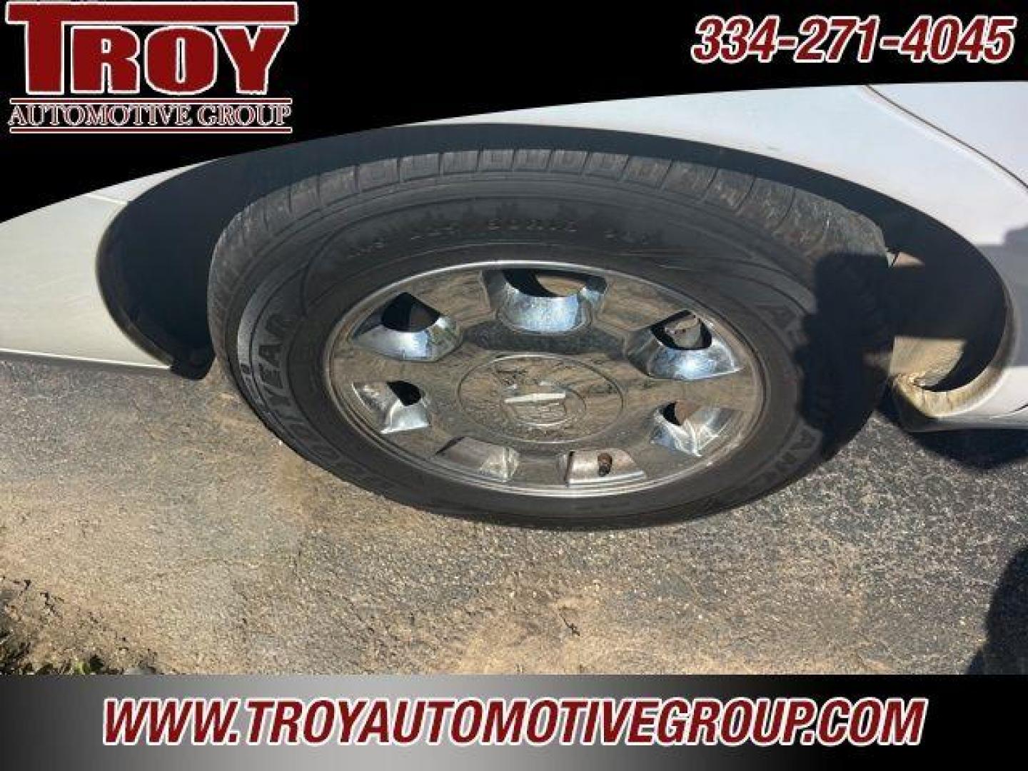 2004 White Lightning /Shale Cadillac DeVille Base (1G6KD54Y34U) with an Northstar 4.6L V8 SFI DOHC engine, Automatic transmission, located at 6812 Atlanta Hwy, Montgomery, AL, 36117, (334) 271-4045, 32.382118, -86.178673 - Photo#11