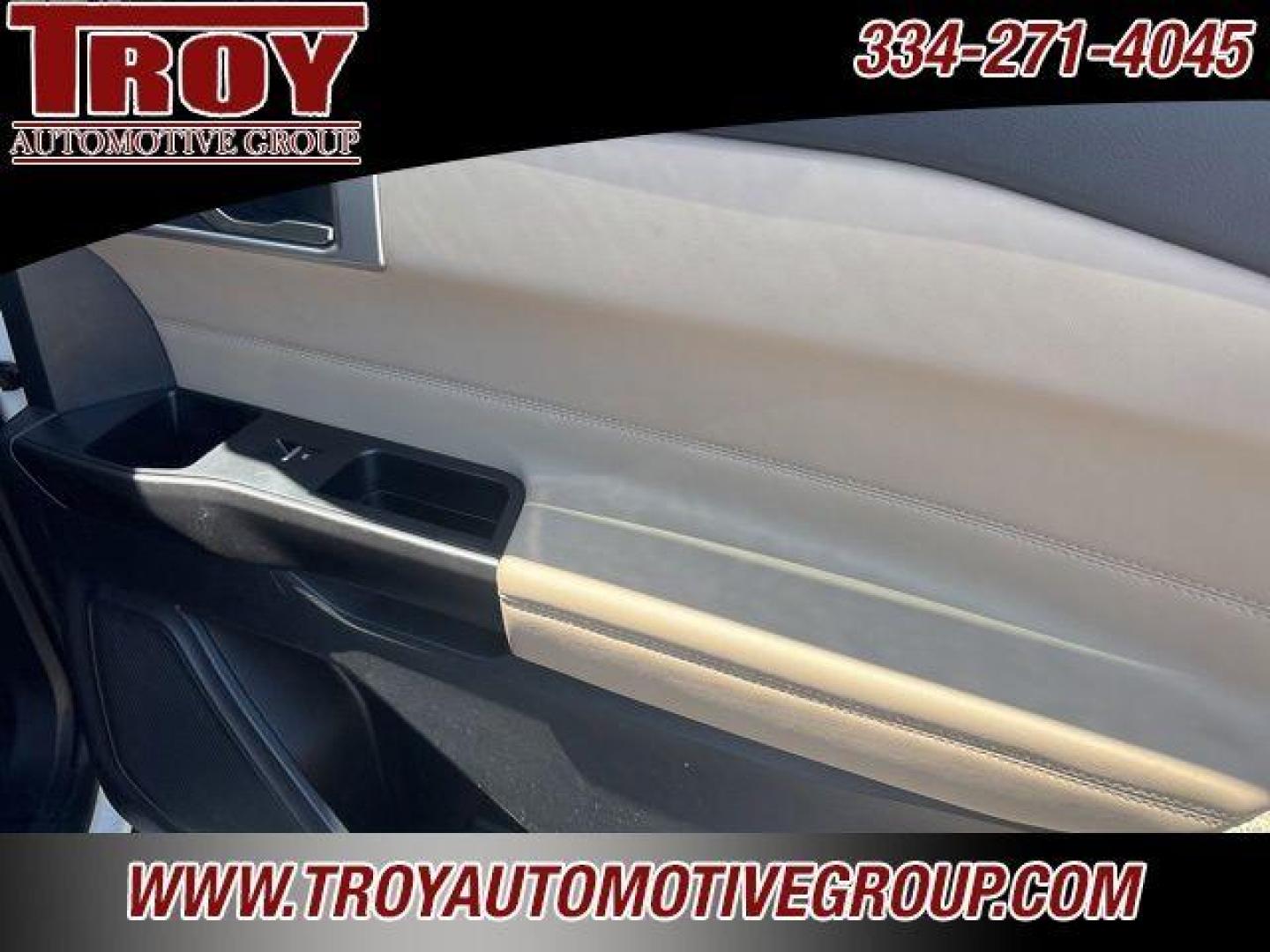 2020 White Metallic /Sandstone Ford Explorer XLT (1FMSK8DH1LG) with an 2.3L EcoBoost I-4 engine, Automatic transmission, located at 6812 Atlanta Hwy, Montgomery, AL, 36117, (334) 271-4045, 32.382118, -86.178673 - Panoramic Sunroof!!<br>Premium 20 Wheels!!<br>Heated Seats!!<br>Back up Camera!!<br>Blind Spot Monitors!! - Photo#27