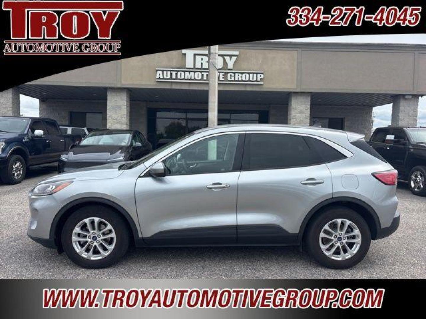 2021 Silver Metallic /Gray Ford Escape SE (1FMCU0G67MU) with an 1.5L EcoBoost engine, Automatic transmission, located at 6812 Atlanta Hwy, Montgomery, AL, 36117, (334) 271-4045, 32.382118, -86.178673 - Recent Arrival! Priced below KBB Fair Purchase Price!<br><br>Silver Metallic 2021 Ford Escape SE FWD 1.5L EcoBoost 8-Speed Automatic<br><br>Financing Available---Top Value for Trades.<br><br>Odometer is 35718 miles below market average! 28/34 City/Highway MPG - Photo#0