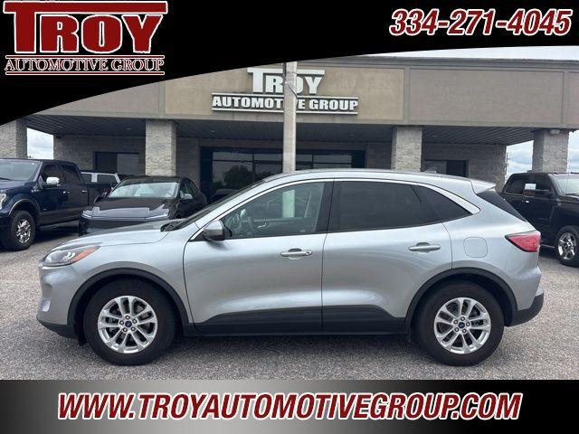 photo of 2021 Ford Escape SE