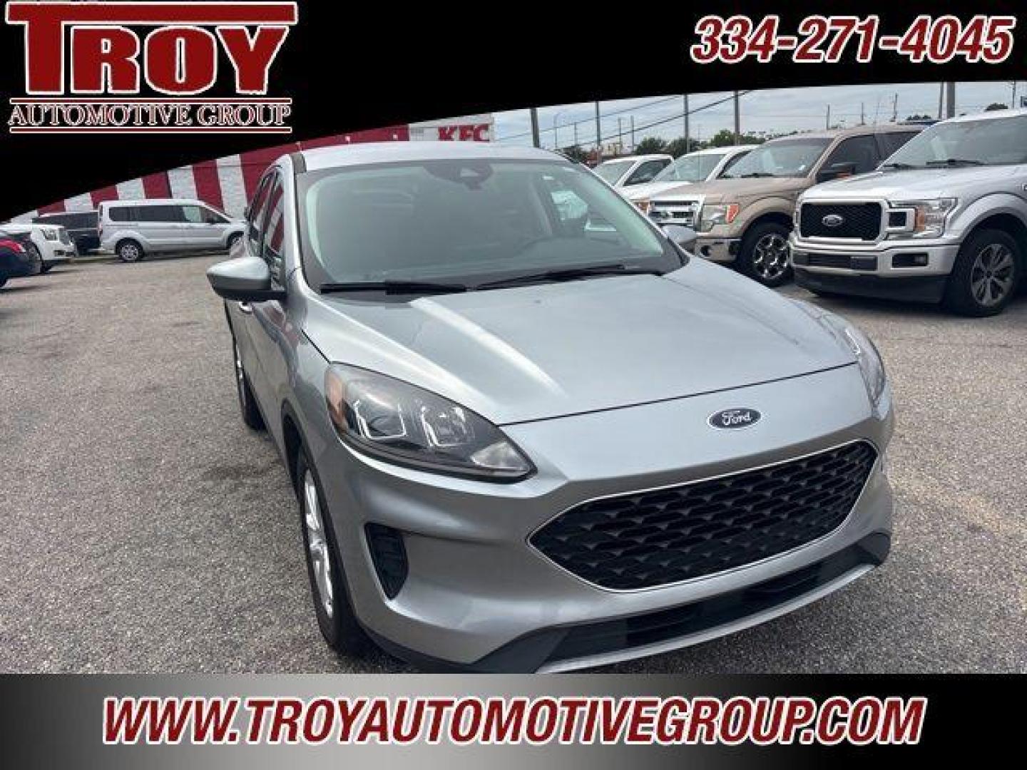 2021 Silver Metallic /Gray Ford Escape SE (1FMCU0G67MU) with an 1.5L EcoBoost engine, Automatic transmission, located at 6812 Atlanta Hwy, Montgomery, AL, 36117, (334) 271-4045, 32.382118, -86.178673 - Recent Arrival! Priced below KBB Fair Purchase Price!<br><br>Silver Metallic 2021 Ford Escape SE FWD 1.5L EcoBoost 8-Speed Automatic<br><br>Financing Available---Top Value for Trades.<br><br>Odometer is 35718 miles below market average! 28/34 City/Highway MPG - Photo#5