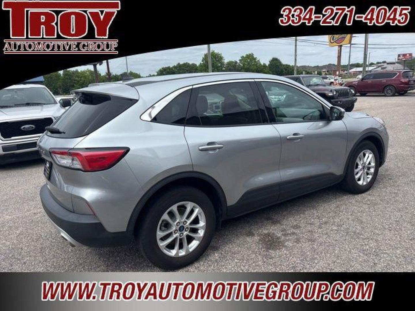 2021 Silver Metallic /Gray Ford Escape SE (1FMCU0G67MU) with an 1.5L EcoBoost engine, Automatic transmission, located at 6812 Atlanta Hwy, Montgomery, AL, 36117, (334) 271-4045, 32.382118, -86.178673 - Recent Arrival! Priced below KBB Fair Purchase Price!<br><br>Silver Metallic 2021 Ford Escape SE FWD 1.5L EcoBoost 8-Speed Automatic<br><br>Financing Available---Top Value for Trades.<br><br>Odometer is 35718 miles below market average! 28/34 City/Highway MPG - Photo#10