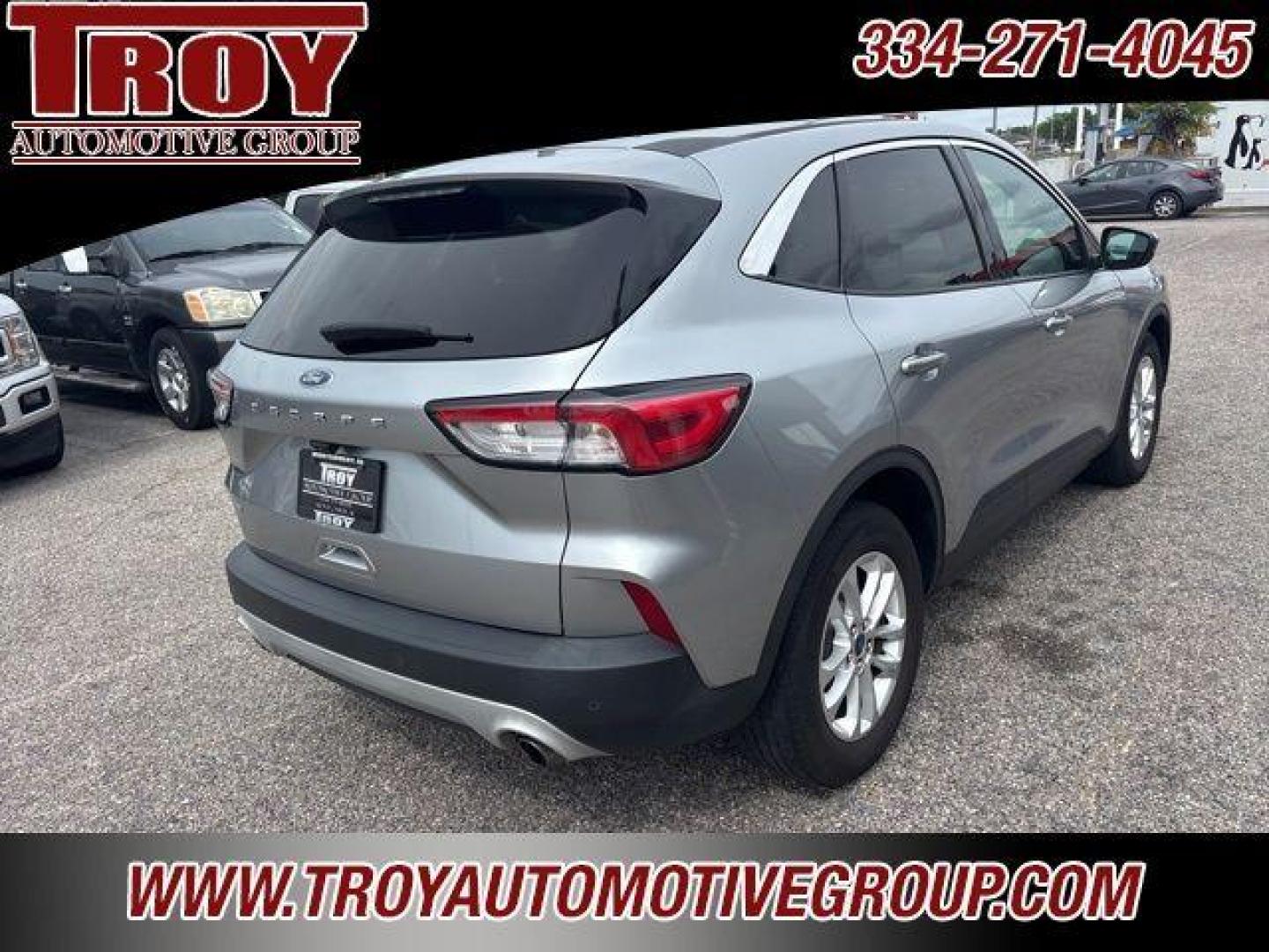 2021 Silver Metallic /Gray Ford Escape SE (1FMCU0G67MU) with an 1.5L EcoBoost engine, Automatic transmission, located at 6812 Atlanta Hwy, Montgomery, AL, 36117, (334) 271-4045, 32.382118, -86.178673 - Recent Arrival! Priced below KBB Fair Purchase Price!<br><br>Silver Metallic 2021 Ford Escape SE FWD 1.5L EcoBoost 8-Speed Automatic<br><br>Financing Available---Top Value for Trades.<br><br>Odometer is 35718 miles below market average! 28/34 City/Highway MPG - Photo#11
