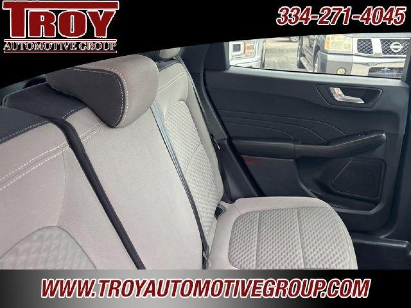 2021 Silver Metallic /Gray Ford Escape SE (1FMCU0G67MU) with an 1.5L EcoBoost engine, Automatic transmission, located at 6812 Atlanta Hwy, Montgomery, AL, 36117, (334) 271-4045, 32.382118, -86.178673 - Recent Arrival! Priced below KBB Fair Purchase Price!<br><br>Silver Metallic 2021 Ford Escape SE FWD 1.5L EcoBoost 8-Speed Automatic<br><br>Financing Available---Top Value for Trades.<br><br>Odometer is 35718 miles below market average! 28/34 City/Highway MPG - Photo#20