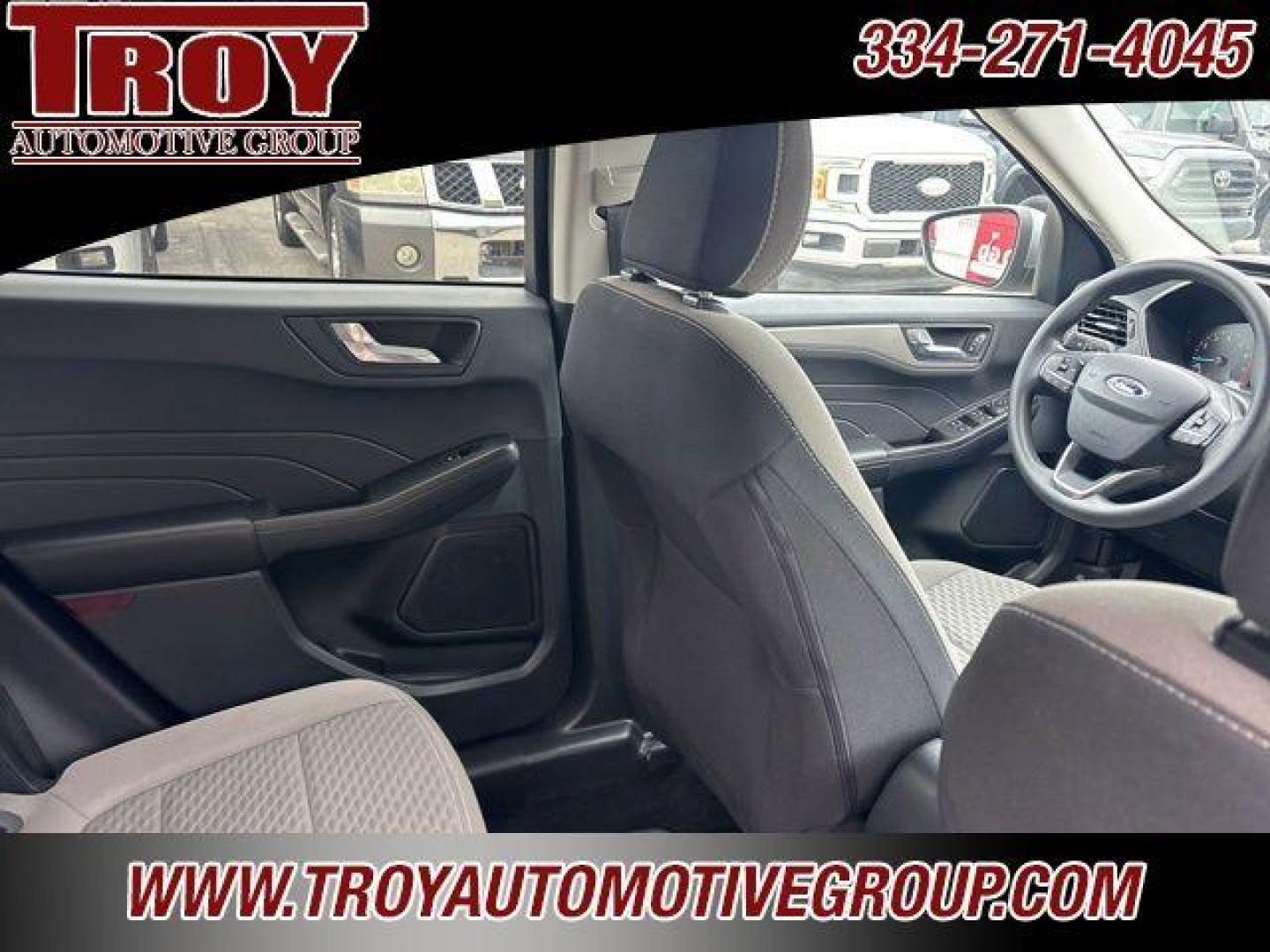 2021 Silver Metallic /Gray Ford Escape SE (1FMCU0G67MU) with an 1.5L EcoBoost engine, Automatic transmission, located at 6812 Atlanta Hwy, Montgomery, AL, 36117, (334) 271-4045, 32.382118, -86.178673 - Recent Arrival! Priced below KBB Fair Purchase Price!<br><br>Silver Metallic 2021 Ford Escape SE FWD 1.5L EcoBoost 8-Speed Automatic<br><br>Financing Available---Top Value for Trades.<br><br>Odometer is 35718 miles below market average! 28/34 City/Highway MPG - Photo#21