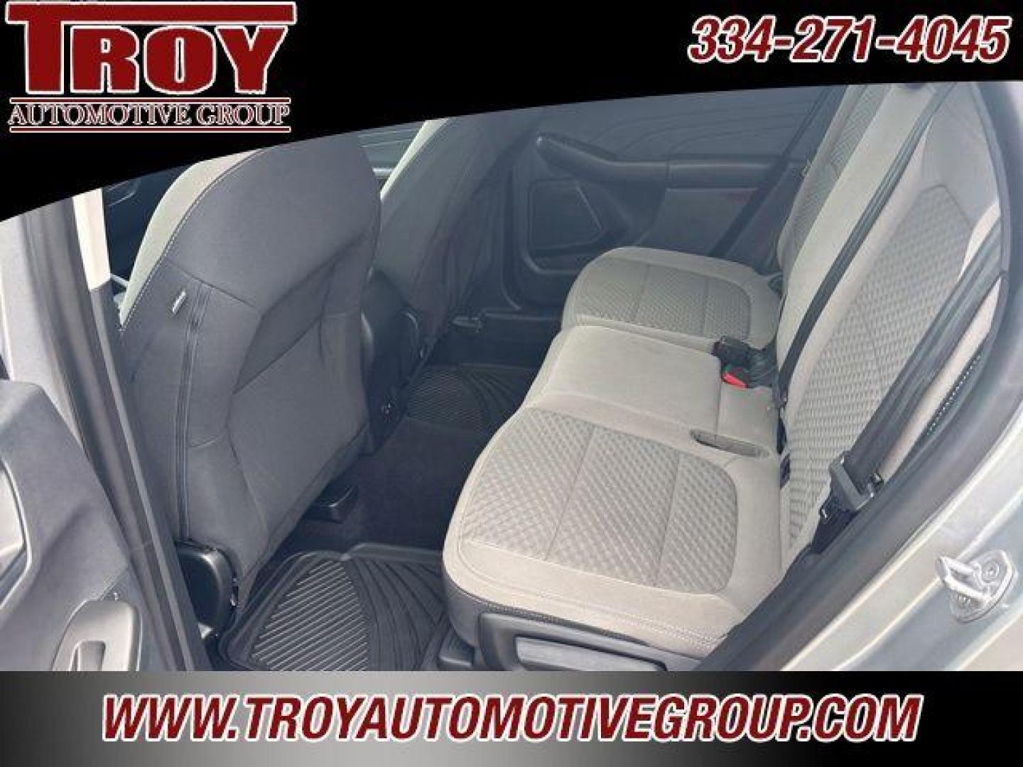 2021 Silver Metallic /Gray Ford Escape SE (1FMCU0G67MU) with an 1.5L EcoBoost engine, Automatic transmission, located at 6812 Atlanta Hwy, Montgomery, AL, 36117, (334) 271-4045, 32.382118, -86.178673 - Recent Arrival! Priced below KBB Fair Purchase Price!<br><br>Silver Metallic 2021 Ford Escape SE FWD 1.5L EcoBoost 8-Speed Automatic<br><br>Financing Available---Top Value for Trades.<br><br>Odometer is 35718 miles below market average! 28/34 City/Highway MPG - Photo#28