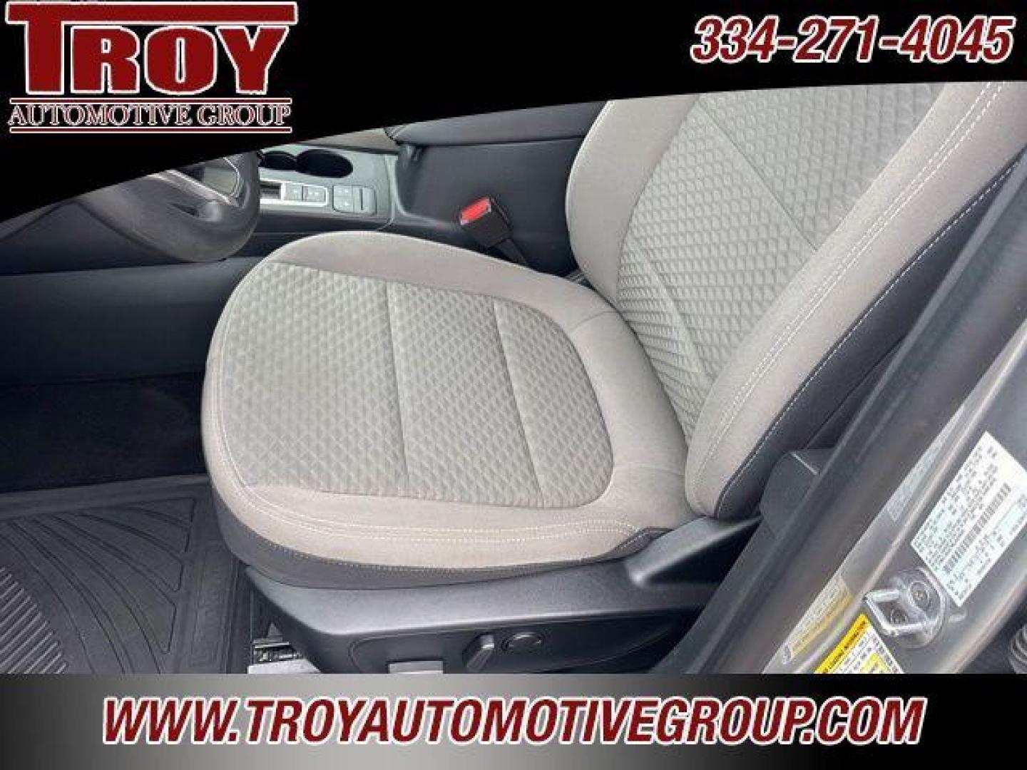 2021 Silver Metallic /Gray Ford Escape SE (1FMCU0G67MU) with an 1.5L EcoBoost engine, Automatic transmission, located at 6812 Atlanta Hwy, Montgomery, AL, 36117, (334) 271-4045, 32.382118, -86.178673 - Recent Arrival! Priced below KBB Fair Purchase Price!<br><br>Silver Metallic 2021 Ford Escape SE FWD 1.5L EcoBoost 8-Speed Automatic<br><br>Financing Available---Top Value for Trades.<br><br>Odometer is 35718 miles below market average! 28/34 City/Highway MPG - Photo#30