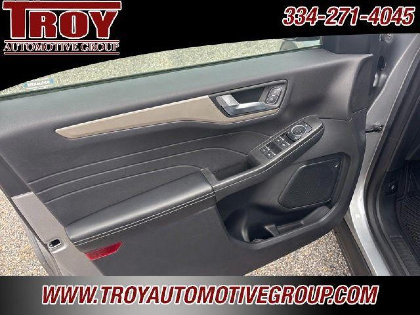 2021 Silver Metallic /Gray Ford Escape SE (1FMCU0G67MU) with an 1.5L EcoBoost engine, Automatic transmission, located at 6812 Atlanta Hwy, Montgomery, AL, 36117, (334) 271-4045, 32.382118, -86.178673 - Recent Arrival! Priced below KBB Fair Purchase Price!<br><br>Silver Metallic 2021 Ford Escape SE FWD 1.5L EcoBoost 8-Speed Automatic<br><br>Financing Available---Top Value for Trades.<br><br>Odometer is 35718 miles below market average! 28/34 City/Highway MPG - Photo#32