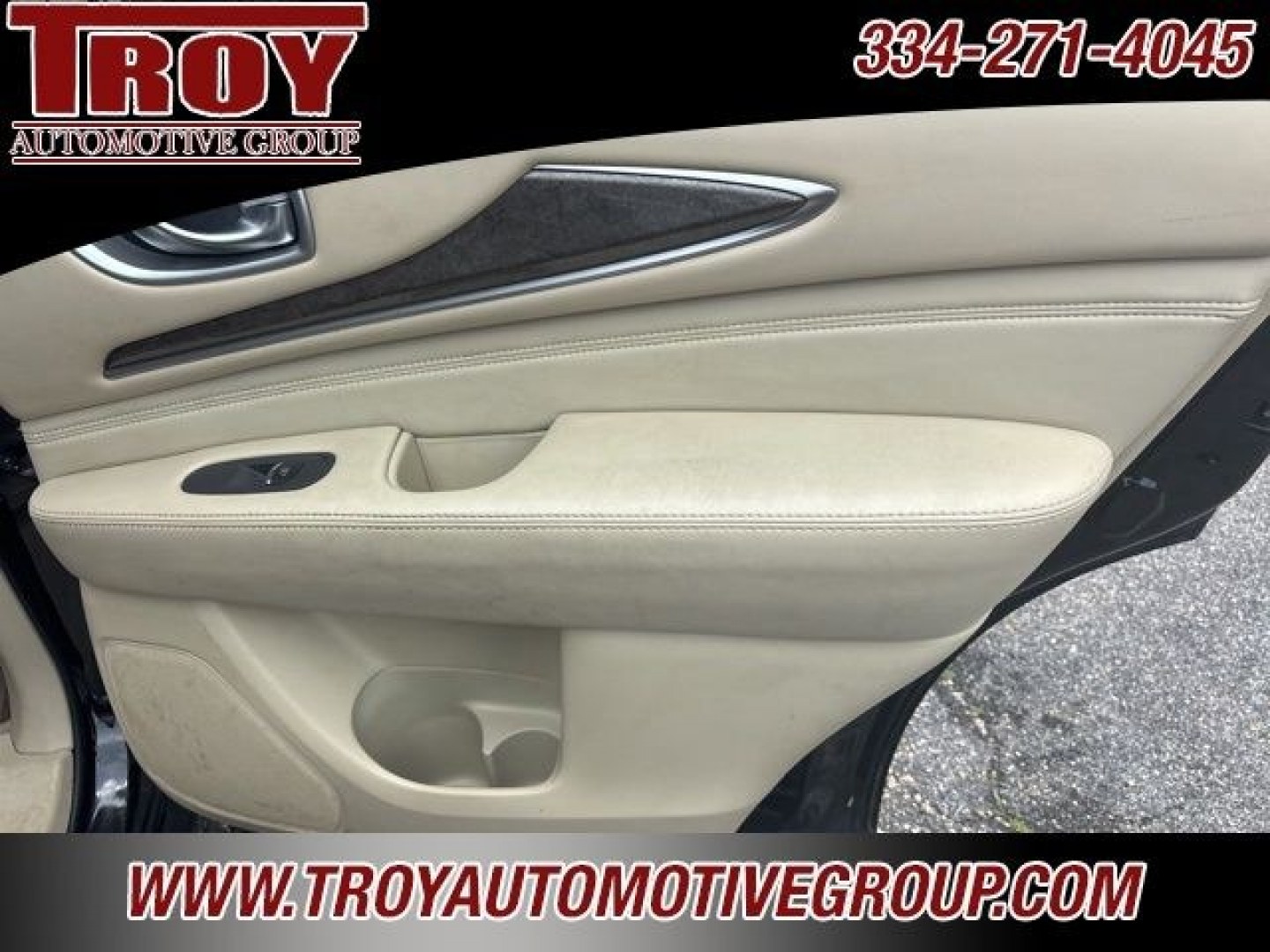 2014 Black Obsidian /Wheat INFINITI QX60 Base (5N1AL0MN3EC) with an 3.5L V6 engine, CVT transmission, located at 6812 Atlanta Hwy, Montgomery, AL, 36117, (334) 271-4045, 32.382118, -86.178673 - Black Obsidian 2014 INFINITI QX60 FWD 3.5L V6 Sport-Tuned CVT<br><br>Financing Available---Top Value for Trades.<br><br>20/26 City/Highway MPG<br><br><br>Reviews:<br> * Ample passenger room in all three rows; smooth and quite ride; classy interior design; good fuel economy from hybrid model; user-f- Photo#11