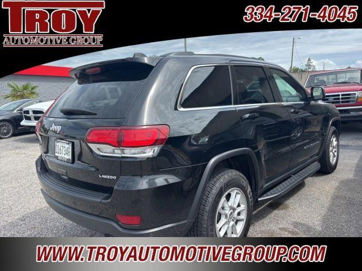 2020 Diamond Black Crystal Pearlcoat /Black Jeep Grand Cherokee Laredo E (1C4RJFAGXLC) with an 3.6L V6 24V VVT engine, Automatic transmission, located at 6812 Atlanta Hwy, Montgomery, AL, 36117, (334) 271-4045, 32.382118, -86.178673 - Photo#8