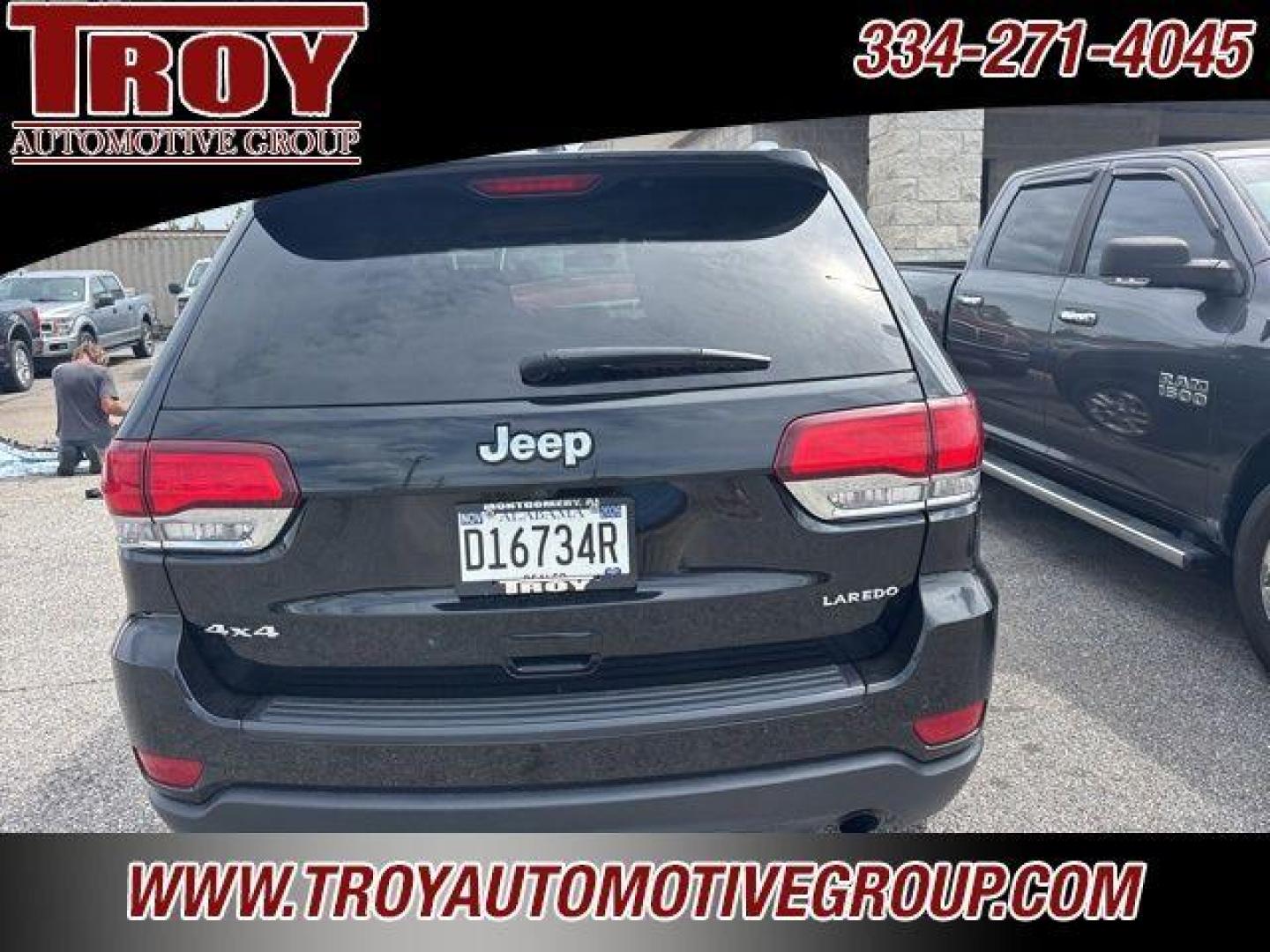 2020 Diamond Black Crystal Pearlcoat /Black Jeep Grand Cherokee Laredo E (1C4RJFAGXLC) with an 3.6L V6 24V VVT engine, Automatic transmission, located at 6812 Atlanta Hwy, Montgomery, AL, 36117, (334) 271-4045, 32.382118, -86.178673 - Photo#10