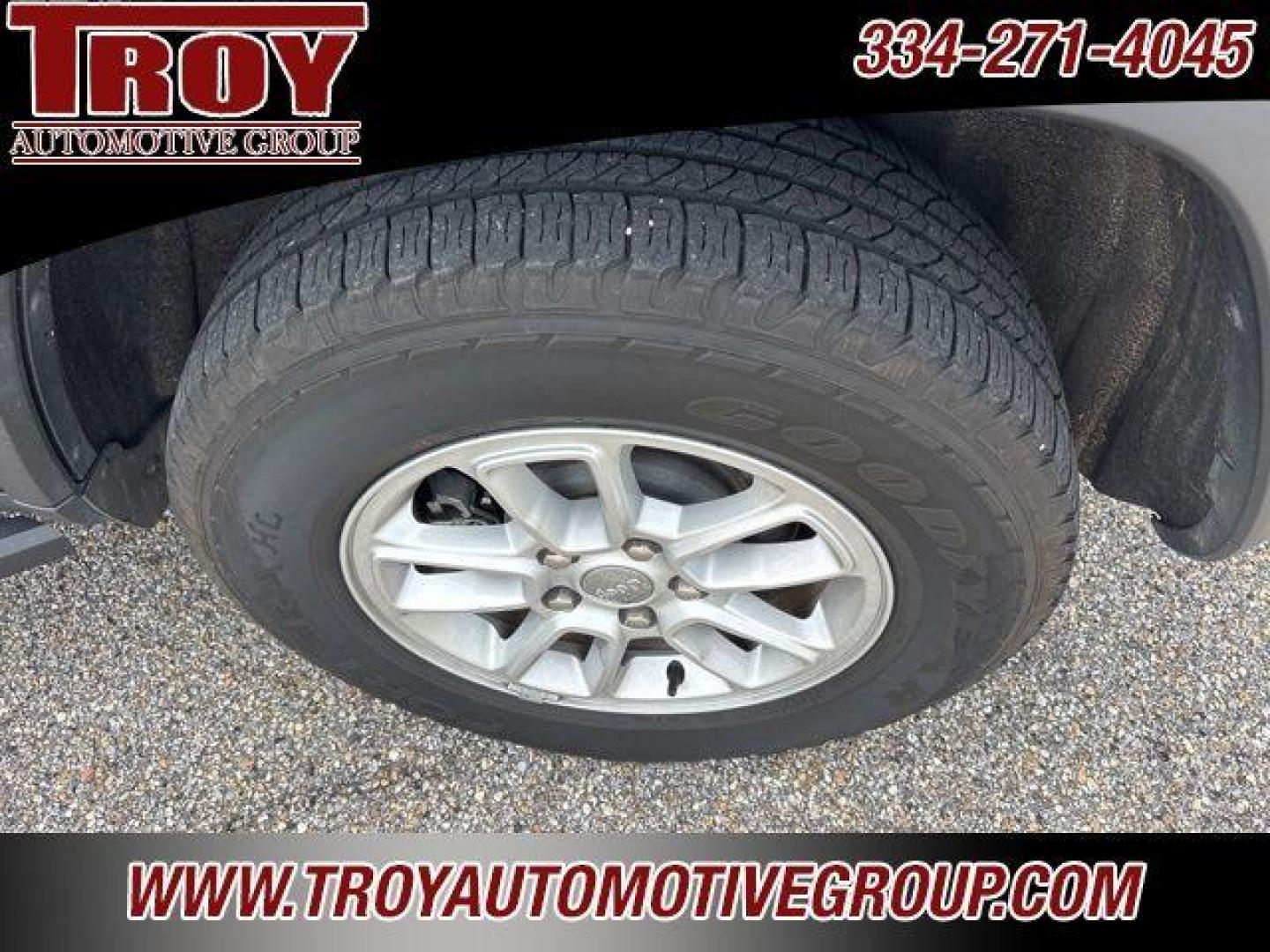 2020 Diamond Black Crystal Pearlcoat /Black Jeep Grand Cherokee Laredo E (1C4RJFAGXLC) with an 3.6L V6 24V VVT engine, Automatic transmission, located at 6812 Atlanta Hwy, Montgomery, AL, 36117, (334) 271-4045, 32.382118, -86.178673 - Photo#13