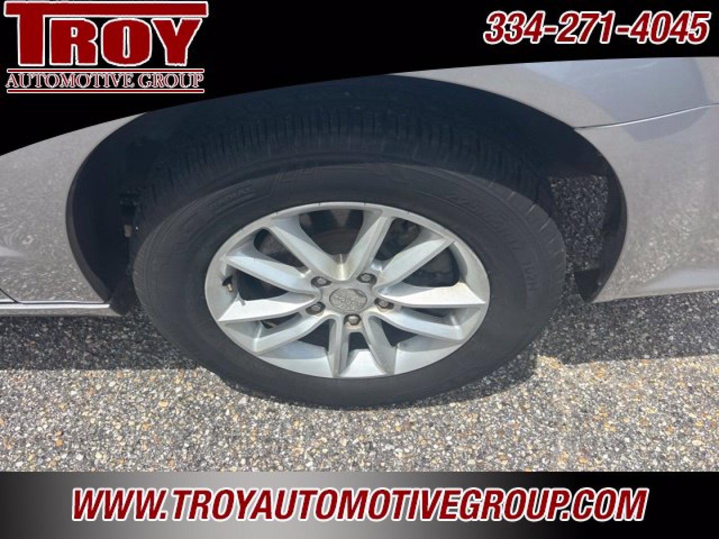 2019 Billet Clearcoat /Black/Light Graystone Dodge Grand Caravan SXT (2C4RDGCG9KR) with an 3.6L 6-Cylinder SMPI Flex Fuel DOHC engine, Automatic transmission, located at 6812 Atlanta Hwy, Montgomery, AL, 36117, (334) 271-4045, 32.382118, -86.178673 - Billet Silver Metallic Clearcoat 2019 Dodge Grand Caravan SXT FWD 3.6L 6-Cylinder SMPI Flex Fuel DOHC 6-Speed Automatic<br><br>Financing Available---Top Value for Trades.<br><br><br>Awards:<br> * 2019 KBB.com Brand Image Awards- Photo#15
