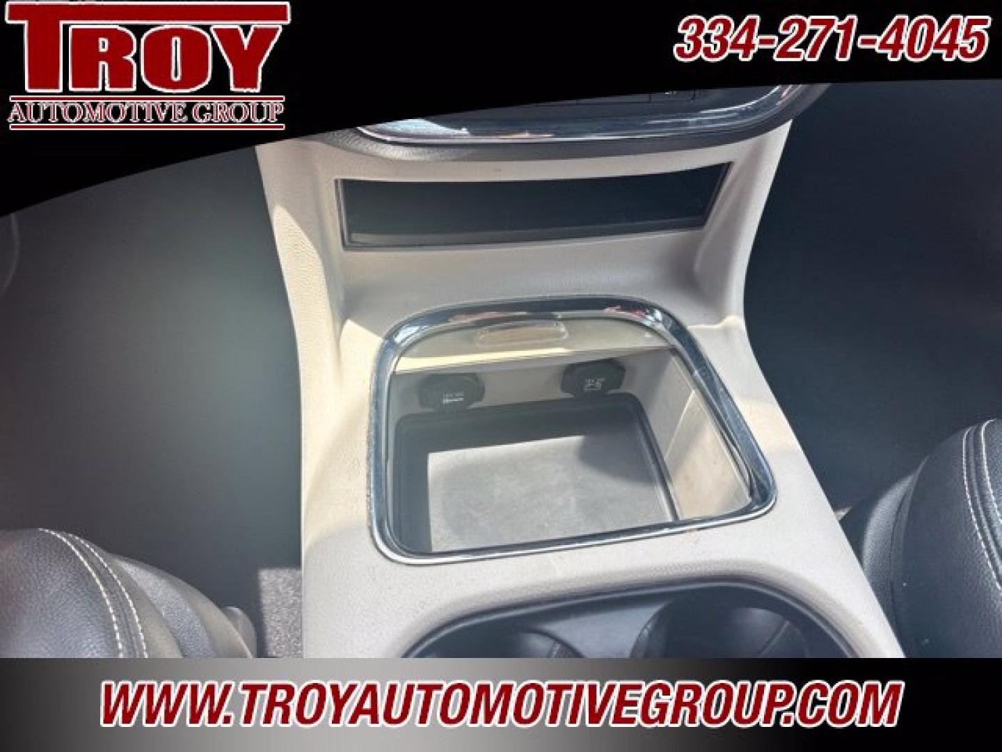 2019 Billet Clearcoat /Black/Light Graystone Dodge Grand Caravan SXT (2C4RDGCG9KR) with an 3.6L 6-Cylinder SMPI Flex Fuel DOHC engine, Automatic transmission, located at 6812 Atlanta Hwy, Montgomery, AL, 36117, (334) 271-4045, 32.382118, -86.178673 - Billet Silver Metallic Clearcoat 2019 Dodge Grand Caravan SXT FWD 3.6L 6-Cylinder SMPI Flex Fuel DOHC 6-Speed Automatic<br><br>Financing Available---Top Value for Trades.<br><br><br>Awards:<br> * 2019 KBB.com Brand Image Awards- Photo#23