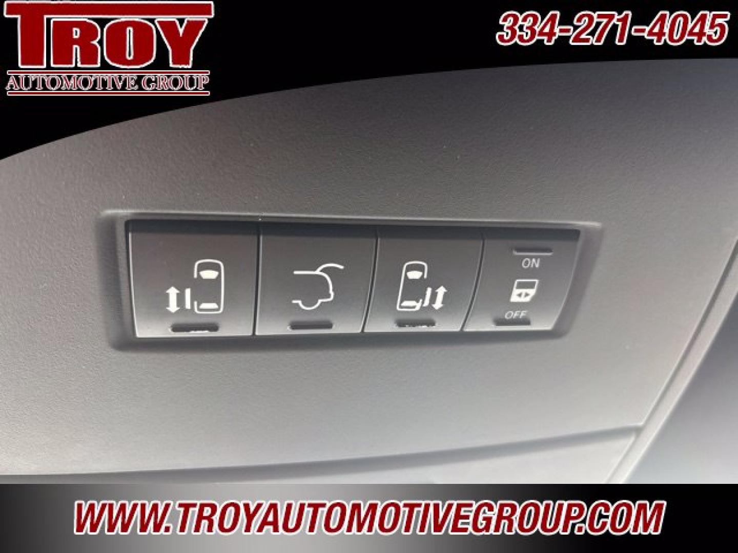 2019 Billet Clearcoat /Black/Light Graystone Dodge Grand Caravan SXT (2C4RDGCG9KR) with an 3.6L 6-Cylinder SMPI Flex Fuel DOHC engine, Automatic transmission, located at 6812 Atlanta Hwy, Montgomery, AL, 36117, (334) 271-4045, 32.382118, -86.178673 - Billet Silver Metallic Clearcoat 2019 Dodge Grand Caravan SXT FWD 3.6L 6-Cylinder SMPI Flex Fuel DOHC 6-Speed Automatic<br><br>Financing Available---Top Value for Trades.<br><br><br>Awards:<br> * 2019 KBB.com Brand Image Awards- Photo#26