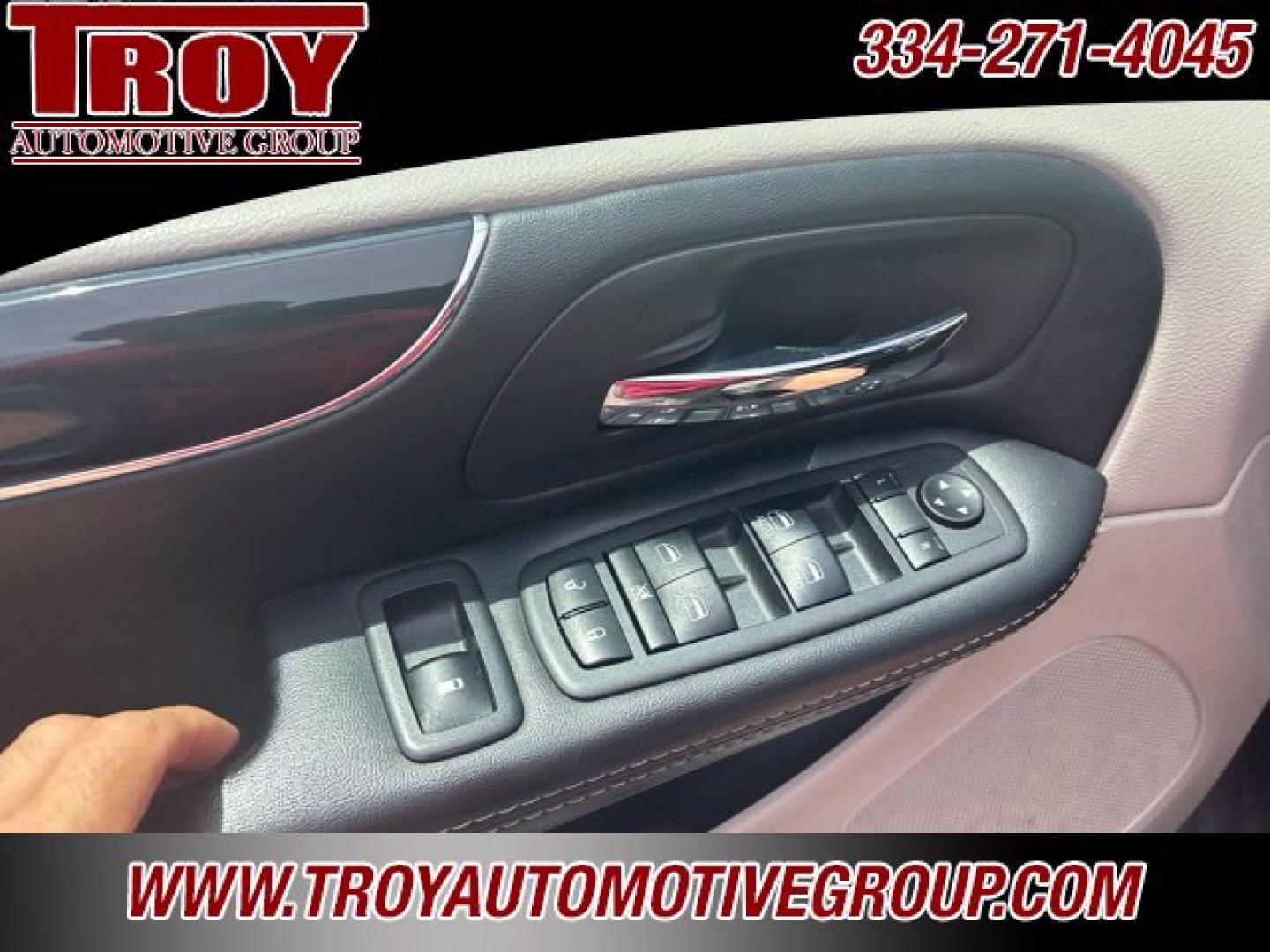 2019 Billet Clearcoat /Black/Light Graystone Dodge Grand Caravan SXT (2C4RDGCG9KR) with an 3.6L 6-Cylinder SMPI Flex Fuel DOHC engine, Automatic transmission, located at 6812 Atlanta Hwy, Montgomery, AL, 36117, (334) 271-4045, 32.382118, -86.178673 - Billet Silver Metallic Clearcoat 2019 Dodge Grand Caravan SXT FWD 3.6L 6-Cylinder SMPI Flex Fuel DOHC 6-Speed Automatic<br><br>Financing Available---Top Value for Trades.<br><br><br>Awards:<br> * 2019 KBB.com Brand Image Awards- Photo#29