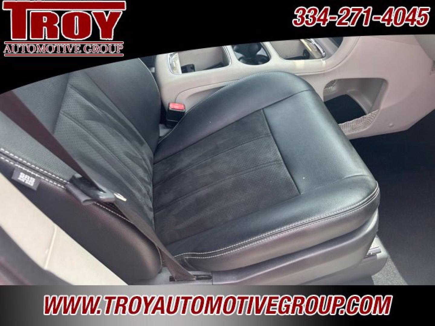 2019 Billet Clearcoat /Black/Light Graystone Dodge Grand Caravan SXT (2C4RDGCG9KR) with an 3.6L 6-Cylinder SMPI Flex Fuel DOHC engine, Automatic transmission, located at 6812 Atlanta Hwy, Montgomery, AL, 36117, (334) 271-4045, 32.382118, -86.178673 - Billet Silver Metallic Clearcoat 2019 Dodge Grand Caravan SXT FWD 3.6L 6-Cylinder SMPI Flex Fuel DOHC 6-Speed Automatic<br><br>Financing Available---Top Value for Trades.<br><br><br>Awards:<br> * 2019 KBB.com Brand Image Awards- Photo#37