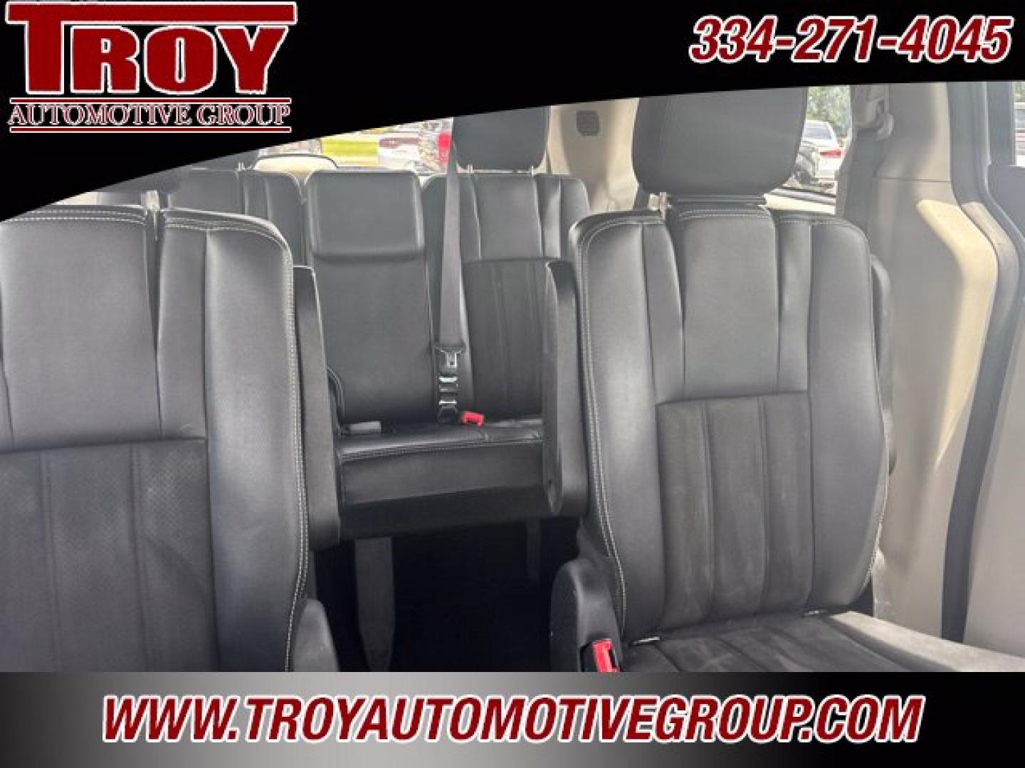 2019 Billet Clearcoat /Black/Light Graystone Dodge Grand Caravan SXT (2C4RDGCG9KR) with an 3.6L 6-Cylinder SMPI Flex Fuel DOHC engine, Automatic transmission, located at 6812 Atlanta Hwy, Montgomery, AL, 36117, (334) 271-4045, 32.382118, -86.178673 - Billet Silver Metallic Clearcoat 2019 Dodge Grand Caravan SXT FWD 3.6L 6-Cylinder SMPI Flex Fuel DOHC 6-Speed Automatic<br><br>Financing Available---Top Value for Trades.<br><br><br>Awards:<br> * 2019 KBB.com Brand Image Awards- Photo#40
