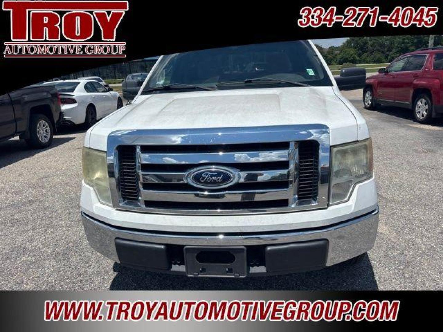 2009 Oxford White Clearcoat /Tan/Camel Ford F-150 XLT (1FTRW12839F) with an 4.6L V8 EFI 24V engine, Automatic transmission, located at 6812 Atlanta Hwy, Montgomery, AL, 36117, (334) 271-4045, 32.382118, -86.178673 - Alloys!!<br>Hard Bed Cover!!<br>Tow Package!! - Photo#4