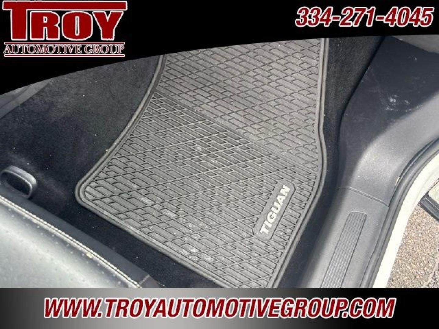 2021 Pure White /Titan Black Volkswagen Tiguan 2.0T SE (3VV3B7AXXMM) with an 2.0L TSI DOHC engine, Automatic transmission, located at 6812 Atlanta Hwy, Montgomery, AL, 36117, (334) 271-4045, 32.382118, -86.178673- Photo#15