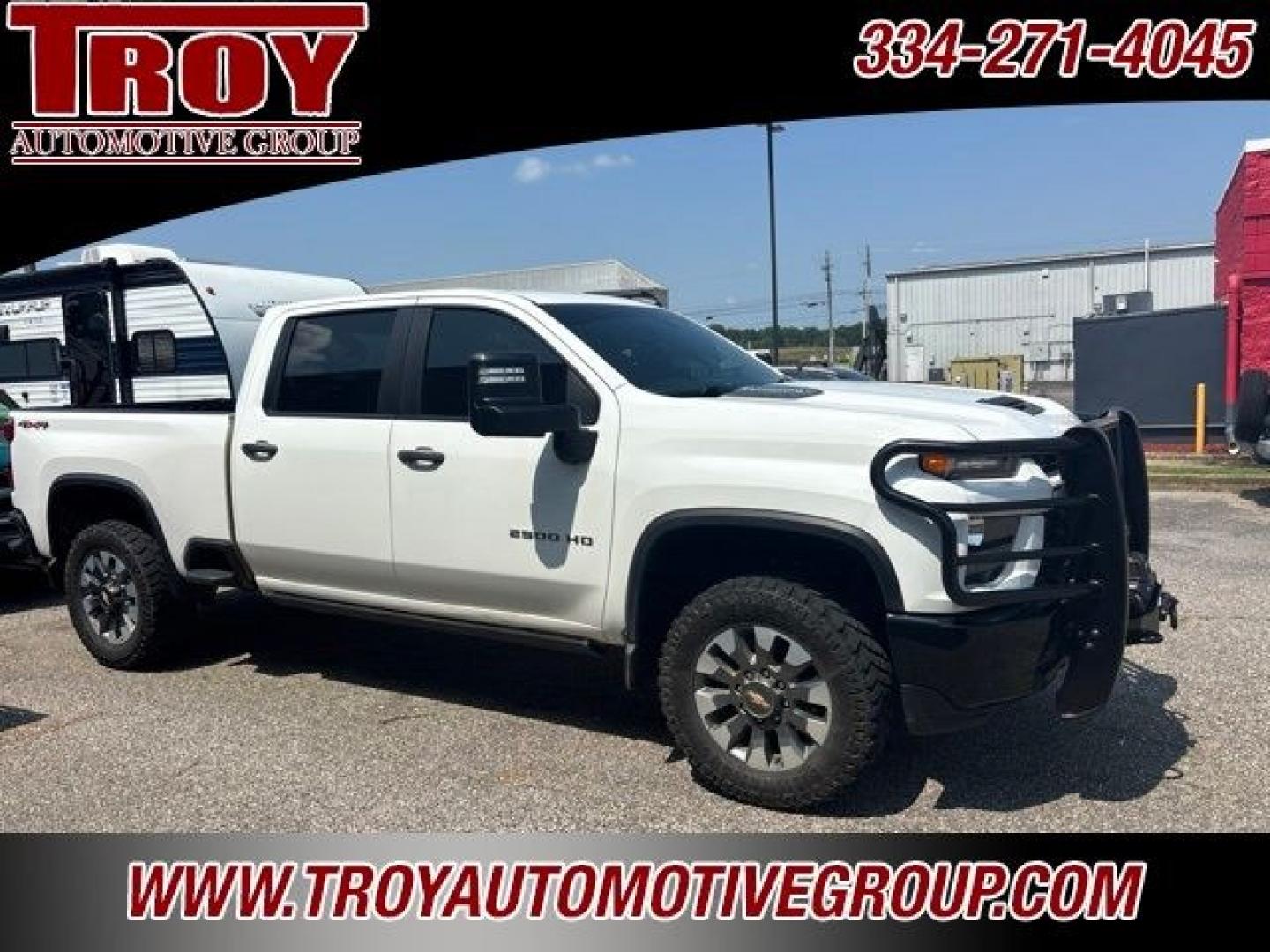 2022 Summit White /Jet Black Chevrolet Silverado 2500HD Custom (2GC4YMEY0N1) with an Duramax 6.6L V8 Turbodiesel engine, Automatic transmission, located at 6812 Atlanta Hwy, Montgomery, AL, 36117, (334) 271-4045, 32.382118, -86.178673- Photo#3