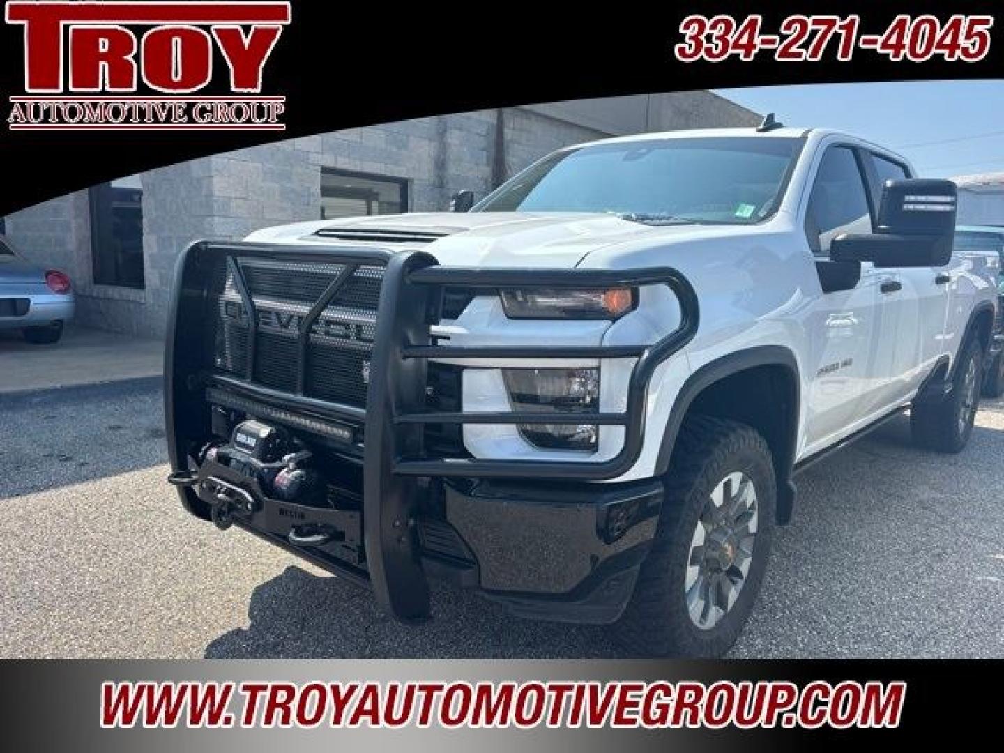 2022 Summit White /Jet Black Chevrolet Silverado 2500HD Custom (2GC4YMEY0N1) with an Duramax 6.6L V8 Turbodiesel engine, Automatic transmission, located at 6812 Atlanta Hwy, Montgomery, AL, 36117, (334) 271-4045, 32.382118, -86.178673- Photo#5