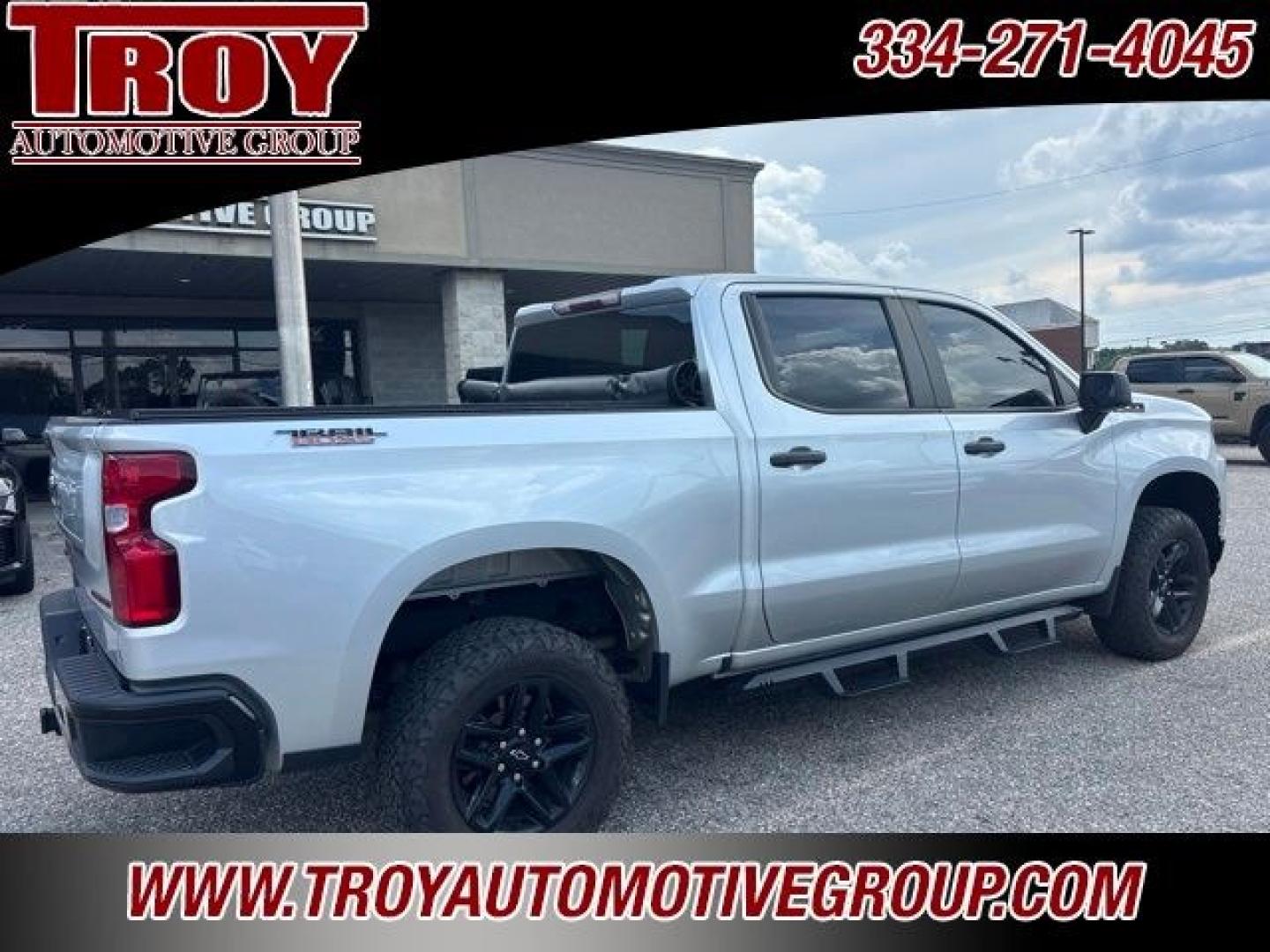 2022 Silver Ice Metallic /Jet Black Chevrolet Silverado 1500 LTD Custom Trail Boss (1GCPYCEL0NZ) with an EcoTec3 6.2L V8 engine, Automatic transmission, located at 6812 Atlanta Hwy, Montgomery, AL, 36117, (334) 271-4045, 32.382118, -86.178673 - Silver Ice Metallic 2022 Chevrolet Silverado 1500 LTD Custom Trail Boss 4WD EcoTec3 6.2L V8 10-Speed Automatic<br><br>Financing Available---Top Value for Trades.<br><br>Odometer is 22250 miles below market average!- Photo#10