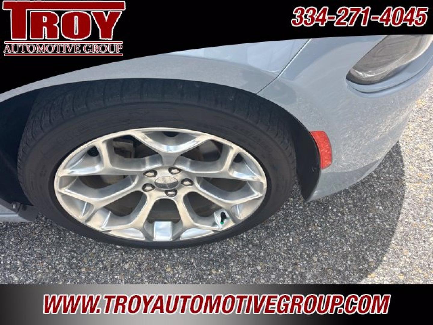 2022 Smoke /Black Dodge Charger SXT (2C3CDXBG8NH) with an 3.6L V6 SMPI DOHC 24V LEV II 292hp engine, Automatic transmission, located at 6812 Atlanta Hwy, Montgomery, AL, 36117, (334) 271-4045, 32.382118, -86.178673 - Smoke Show 2022 Dodge Charger SXT RWD 3.6L V6 SMPI DOHC 24V LEV II 292hp 8-Speed Automatic<br><br>Financing Available---Top Value for Trades.<br><br>19/30 City/Highway MPG- Photo#18