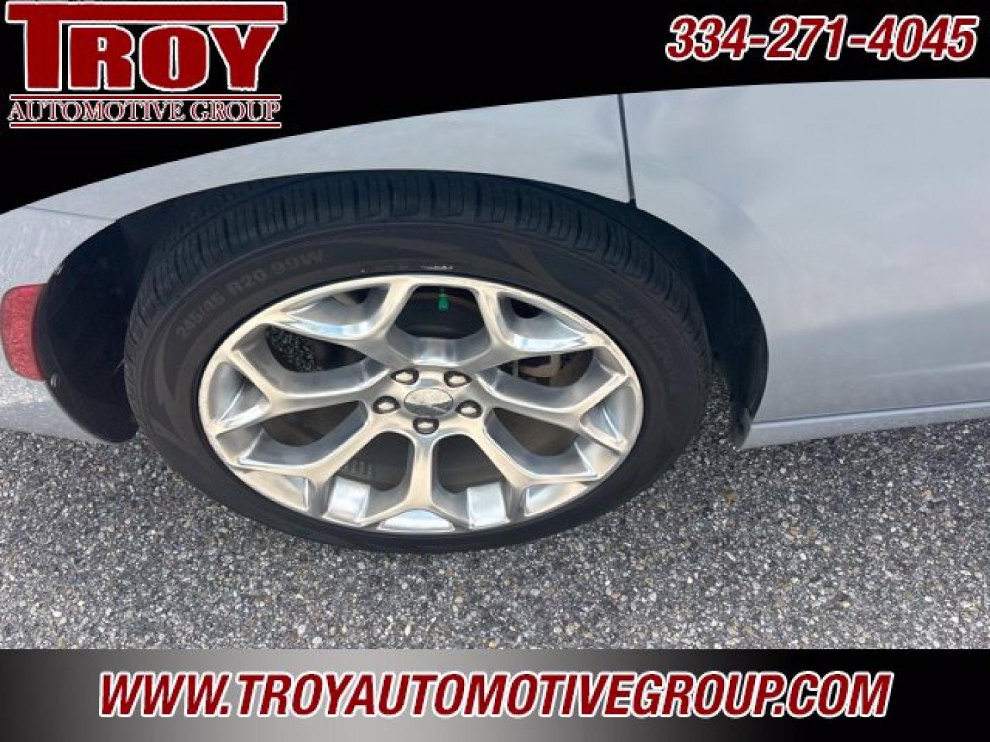 2022 Smoke /Black Dodge Charger SXT (2C3CDXBG8NH) with an 3.6L V6 SMPI DOHC 24V LEV II 292hp engine, Automatic transmission, located at 6812 Atlanta Hwy, Montgomery, AL, 36117, (334) 271-4045, 32.382118, -86.178673 - Smoke Show 2022 Dodge Charger SXT RWD 3.6L V6 SMPI DOHC 24V LEV II 292hp 8-Speed Automatic<br><br>Financing Available---Top Value for Trades.<br><br>19/30 City/Highway MPG- Photo#19