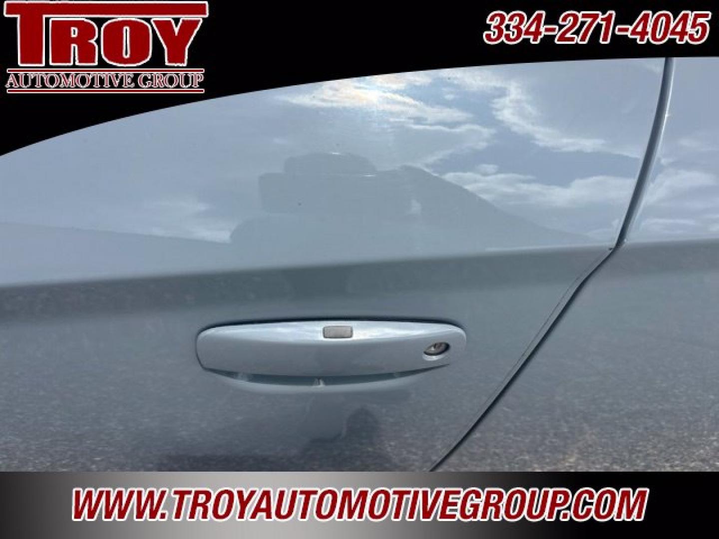 2022 Smoke /Black Dodge Charger SXT (2C3CDXBG8NH) with an 3.6L V6 SMPI DOHC 24V LEV II 292hp engine, Automatic transmission, located at 6812 Atlanta Hwy, Montgomery, AL, 36117, (334) 271-4045, 32.382118, -86.178673 - Smoke Show 2022 Dodge Charger SXT RWD 3.6L V6 SMPI DOHC 24V LEV II 292hp 8-Speed Automatic<br><br>Financing Available---Top Value for Trades.<br><br>19/30 City/Highway MPG- Photo#25