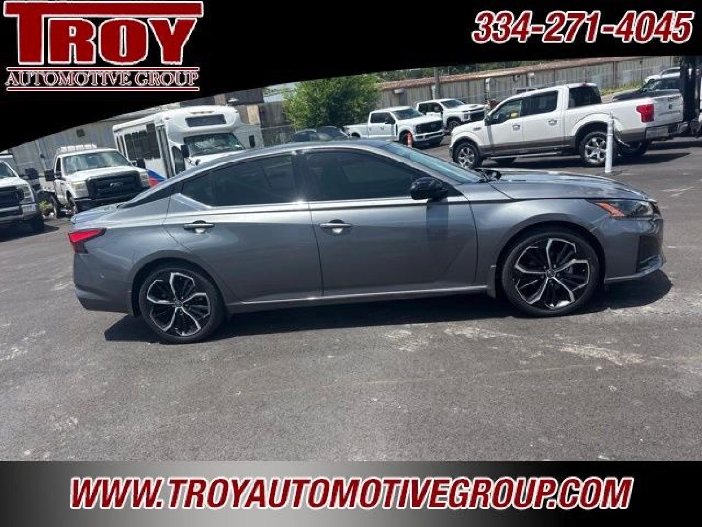 2023 Gun Metallic /Sport Nissan Altima 2.5 SR (1N4BL4CV9PN) with an 2.5L 4-Cylinder DOHC 16V engine, CVT transmission, located at 6812 Atlanta Hwy, Montgomery, AL, 36117, (334) 271-4045, 32.382118, -86.178673 - Gun Metallic 2023 Nissan Altima 2.5 SR FWD 2.5L 4-Cylinder DOHC 16V CVT with Xtronic<br><br>Financing Available---Top Value for Trades.<br><br>27/37 City/Highway MPG- Photo#9