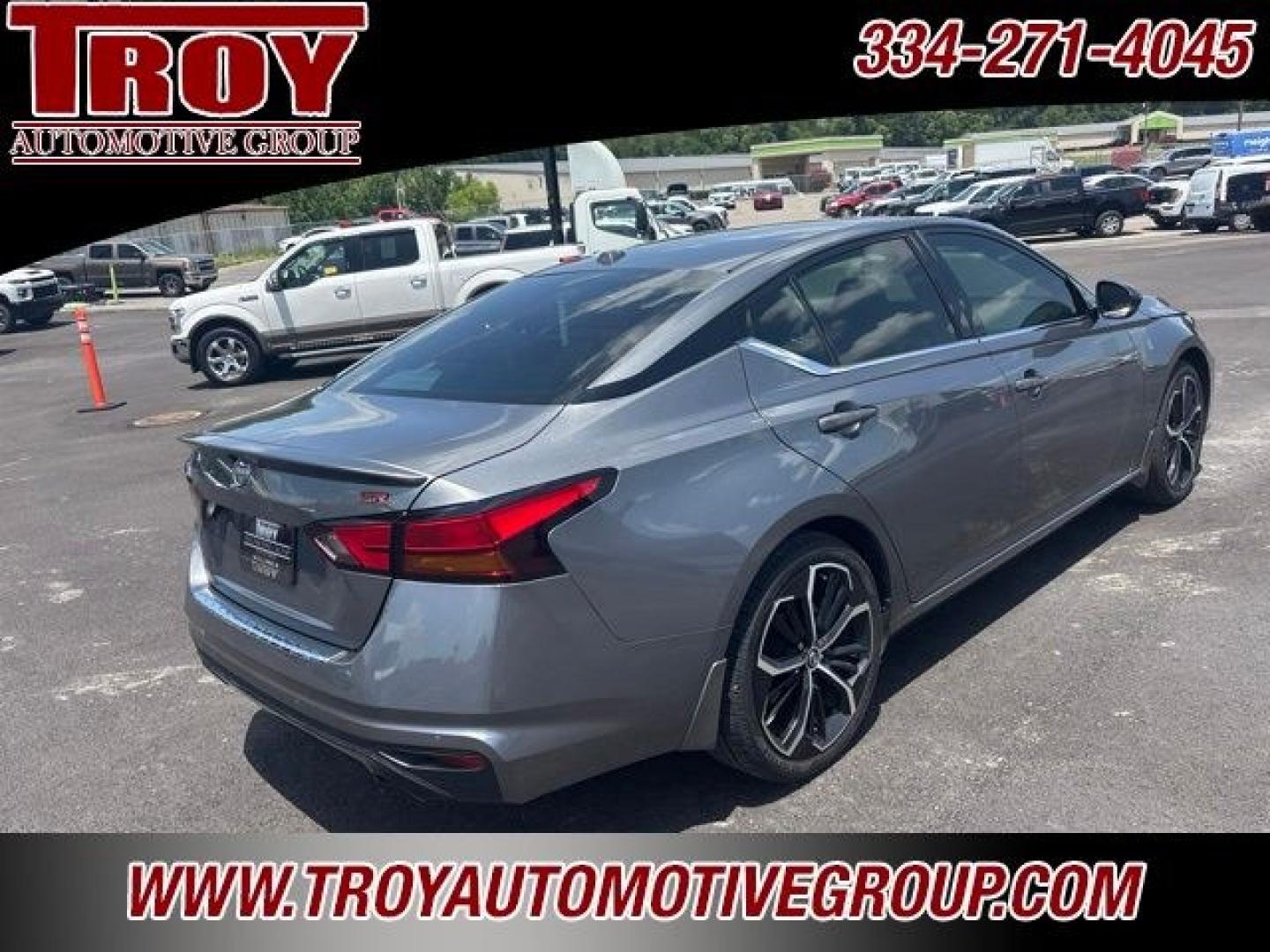 2023 Gun Metallic /Sport Nissan Altima 2.5 SR (1N4BL4CV9PN) with an 2.5L 4-Cylinder DOHC 16V engine, CVT transmission, located at 6812 Atlanta Hwy, Montgomery, AL, 36117, (334) 271-4045, 32.382118, -86.178673 - Gun Metallic 2023 Nissan Altima 2.5 SR FWD 2.5L 4-Cylinder DOHC 16V CVT with Xtronic<br><br>Financing Available---Top Value for Trades.<br><br>27/37 City/Highway MPG- Photo#11