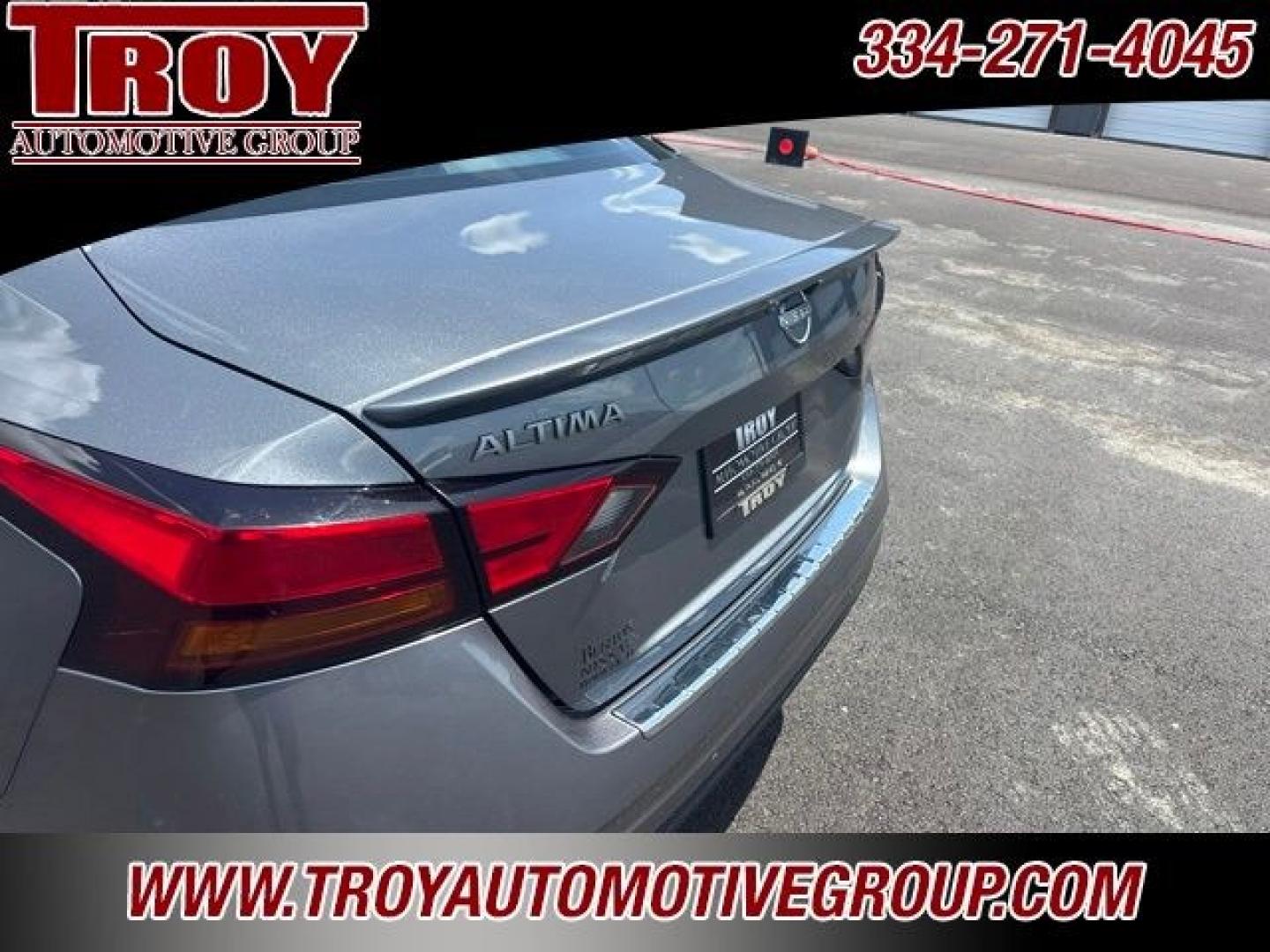 2023 Gun Metallic /Sport Nissan Altima 2.5 SR (1N4BL4CV9PN) with an 2.5L 4-Cylinder DOHC 16V engine, CVT transmission, located at 6812 Atlanta Hwy, Montgomery, AL, 36117, (334) 271-4045, 32.382118, -86.178673 - Gun Metallic 2023 Nissan Altima 2.5 SR FWD 2.5L 4-Cylinder DOHC 16V CVT with Xtronic<br><br>Financing Available---Top Value for Trades.<br><br>27/37 City/Highway MPG- Photo#16