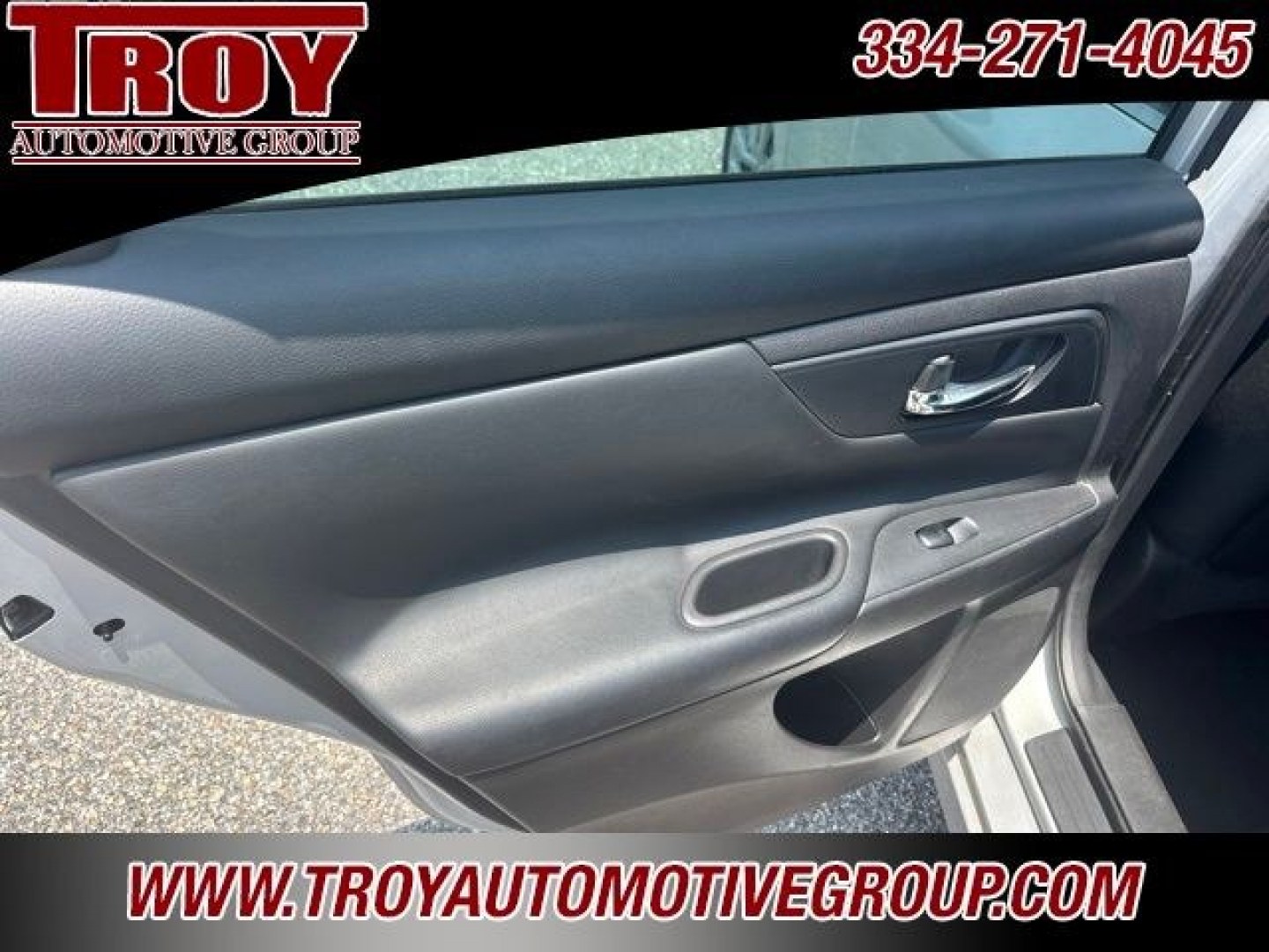 2017 Brilliant Silver /Charcoal Nissan Altima 2.5 S (1N4AL3AP4HN) with an 2.5L 4-Cylinder DOHC 16V engine, CVT transmission, located at 6812 Atlanta Hwy, Montgomery, AL, 36117, (334) 271-4045, 32.382118, -86.178673- Photo#11