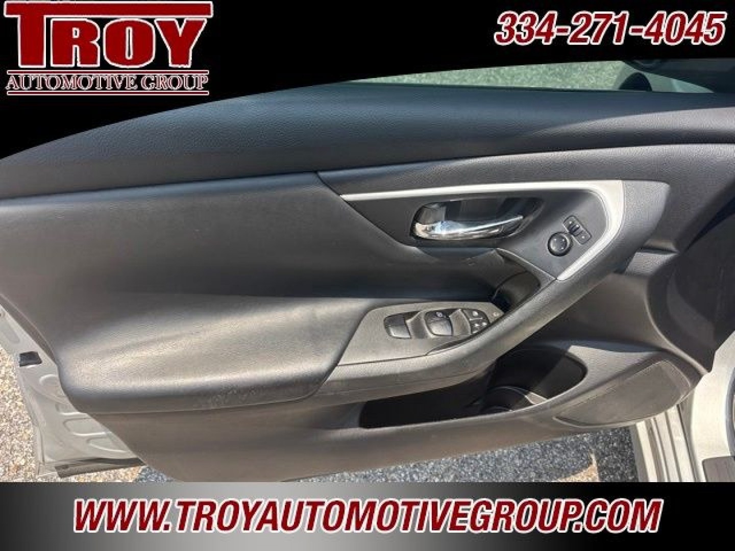 2017 Brilliant Silver /Charcoal Nissan Altima 2.5 S (1N4AL3AP4HN) with an 2.5L 4-Cylinder DOHC 16V engine, CVT transmission, located at 6812 Atlanta Hwy, Montgomery, AL, 36117, (334) 271-4045, 32.382118, -86.178673- Photo#15