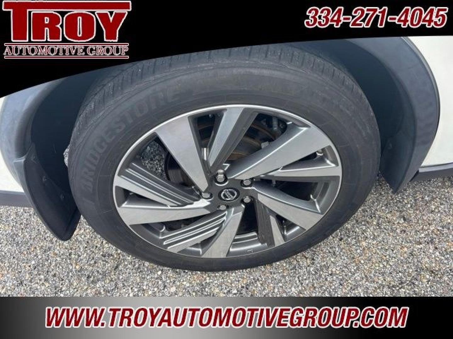 2020 Pearl White /Cashmere Nissan Murano SL (5N1AZ2CJ4LN) with an 3.5L V6 DOHC 24V engine, CVT transmission, located at 6812 Atlanta Hwy, Montgomery, AL, 36117, (334) 271-4045, 32.382118, -86.178673 - Pearl White Tricoat 2020 Nissan Murano SL FWD 3.5L V6 DOHC 24V CVT with Xtronic<br><br>Financing Available---Top Value for Trades.<br><br>Odometer is 40942 miles below market average! 20/28 City/Highway MPG<br><br><br>Awards:<br> * JD Power Initial Quality Study (IQS)- Photo#9