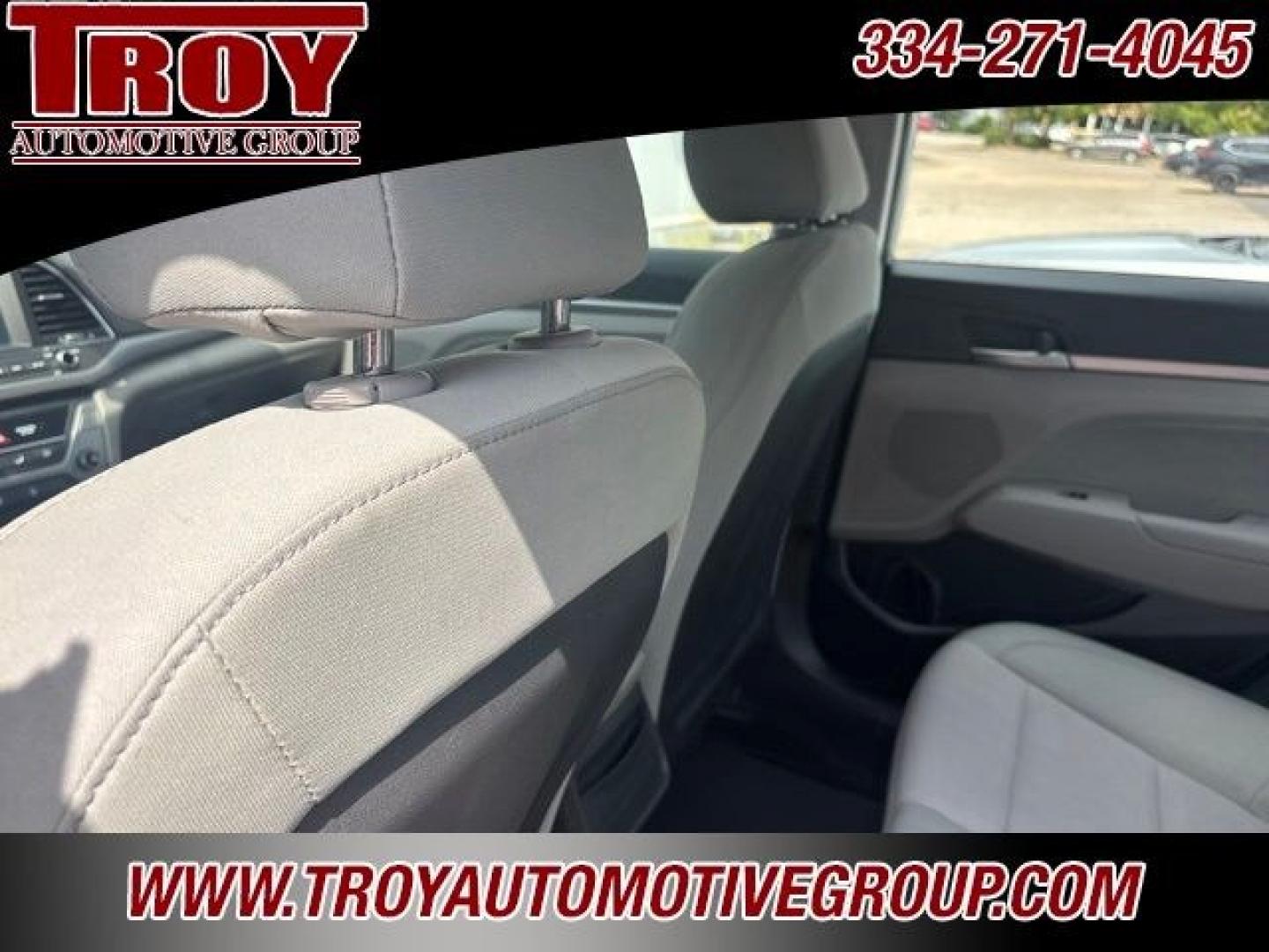 2017 Silver /Gray Hyundai Elantra SE (5NPD84LF5HH) with an 2.0L 4-Cylinder DOHC 16V engine, Automatic transmission, located at 6812 Atlanta Hwy, Montgomery, AL, 36117, (334) 271-4045, 32.382118, -86.178673 - Recent Arrival!<br><br>Silver 2017 Hyundai Elantra SE FWD 2.0L 4-Cylinder DOHC 16V 6-Speed Automatic with Shiftronic<br><br>Financing Available---Top Value for Trades.<br><br>Odometer is 93978 miles below market average! 29/38 City/Highway MPG<br><br><br>Awards:<br> * 2017 KBB.com 10 Most Awarded B- Photo#17
