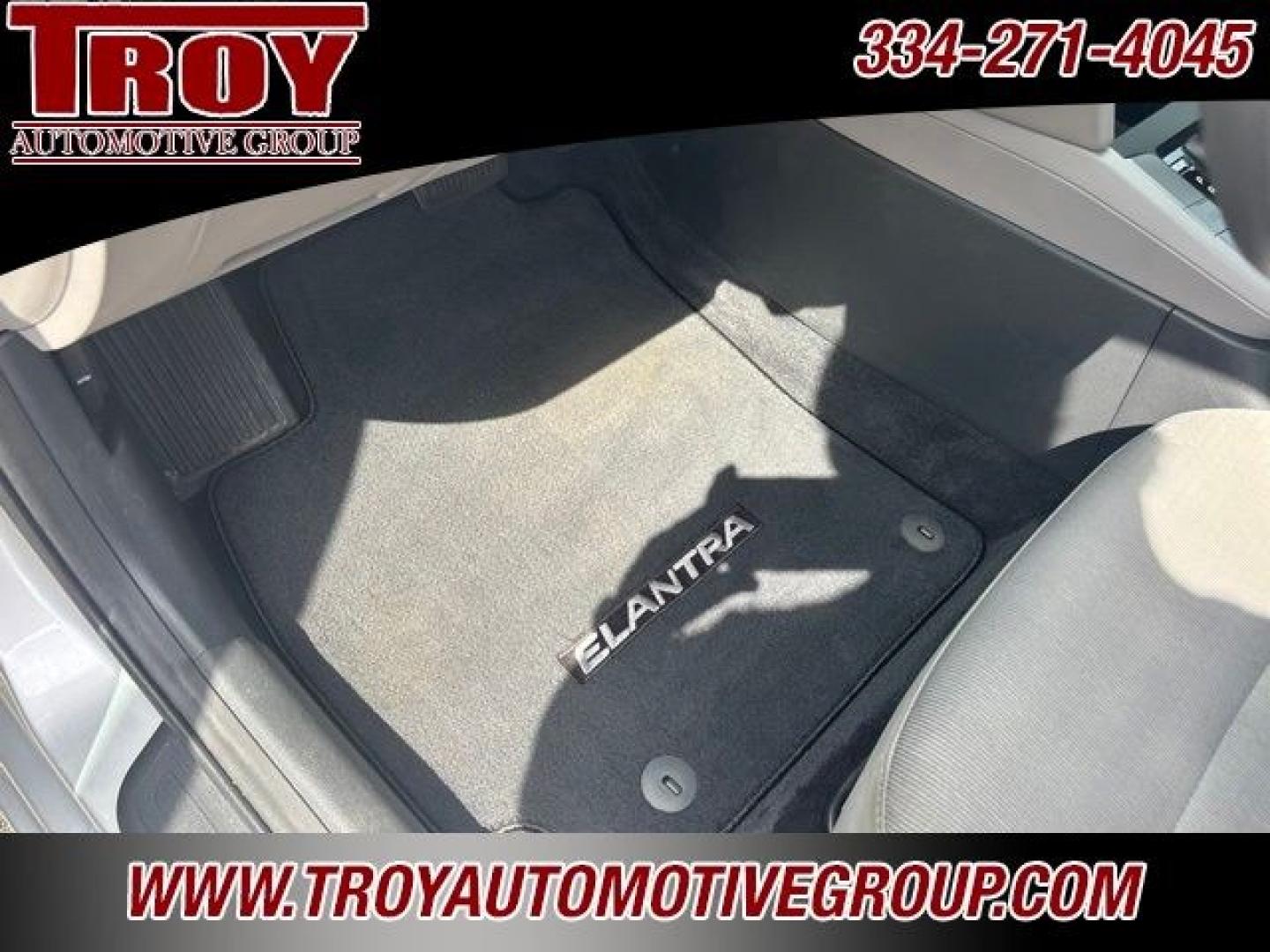 2017 Silver /Gray Hyundai Elantra SE (5NPD84LF5HH) with an 2.0L 4-Cylinder DOHC 16V engine, Automatic transmission, located at 6812 Atlanta Hwy, Montgomery, AL, 36117, (334) 271-4045, 32.382118, -86.178673 - Recent Arrival!<br><br>Silver 2017 Hyundai Elantra SE FWD 2.0L 4-Cylinder DOHC 16V 6-Speed Automatic with Shiftronic<br><br>Financing Available---Top Value for Trades.<br><br>Odometer is 93978 miles below market average! 29/38 City/Highway MPG<br><br><br>Awards:<br> * 2017 KBB.com 10 Most Awarded B- Photo#20