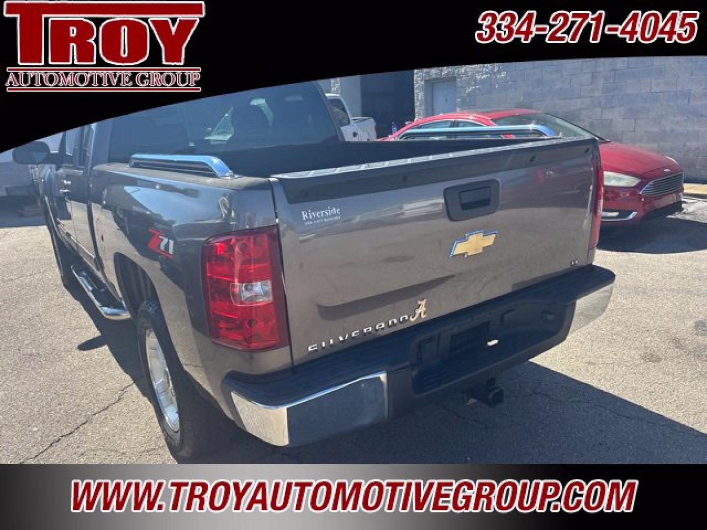 2007 Desert Brown Metallic /Lt Cashmere/Ebony Chevrolet Silverado 1500 LT (2GCEC19J371) with an Vortec 5.3L V8 SFI engine, Automatic transmission, located at 6812 Atlanta Hwy, Montgomery, AL, 36117, (334) 271-4045, 32.382118, -86.178673 - Desert Brown Metallic 2007 Chevrolet Silverado 1500 LT RWD LT1 Vortec 5.3L V8 SFI 4-Speed Automatic with Overdrive<br><br>Financing Available---Top Value for Trades.<br><br><br>Awards:<br> * NACTOY 2007 North American Truck of the Year- Photo#6