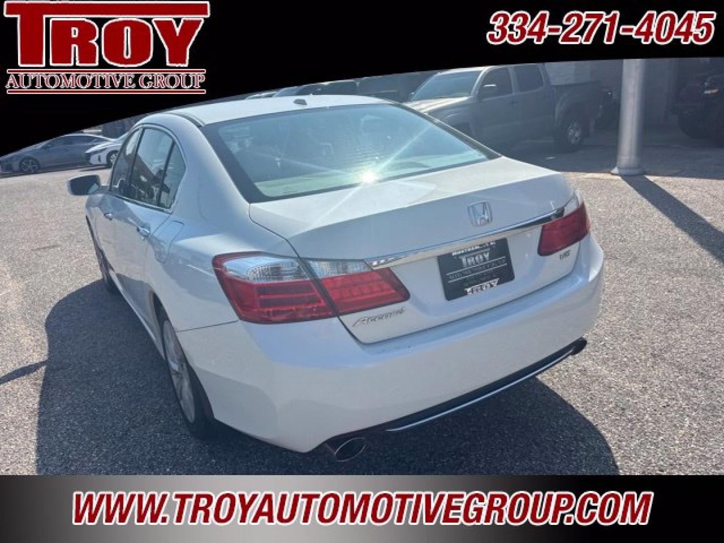 2014 White Orchid Pearl /Parchment Honda Accord EX-L (1HGCR3F89EA) with an 3.5L V6 SOHC i-VTEC 24V engine, Automatic transmission, located at 6812 Atlanta Hwy, Montgomery, AL, 36117, (334) 271-4045, 32.382118, -86.178673 - 1-Owner!!<br>Sunroof!!<br>2-Master Remote Entry Keys!!<br>V6!!- Photo#6